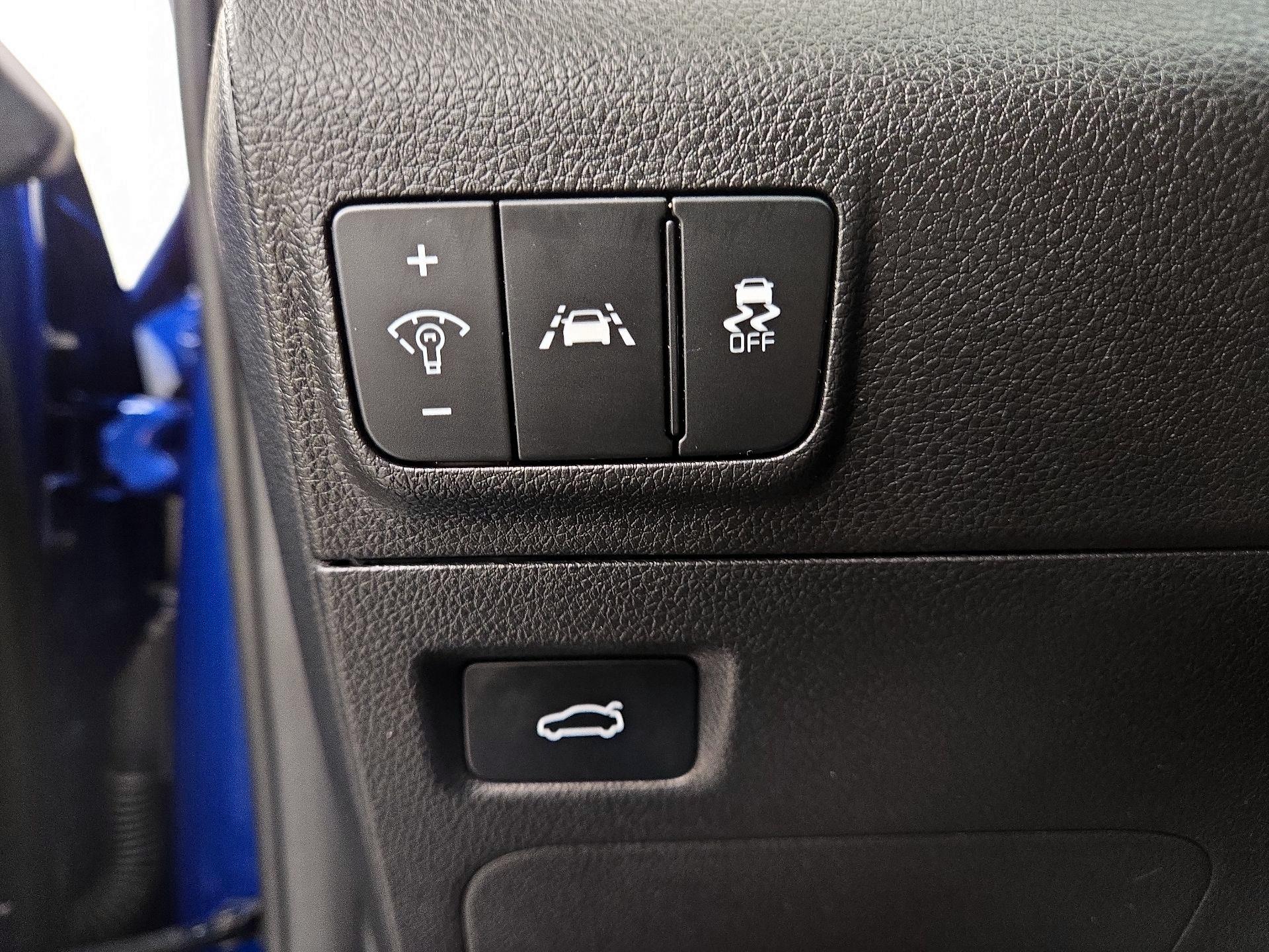 Thumbnail: 2023 Kia K5 - 13