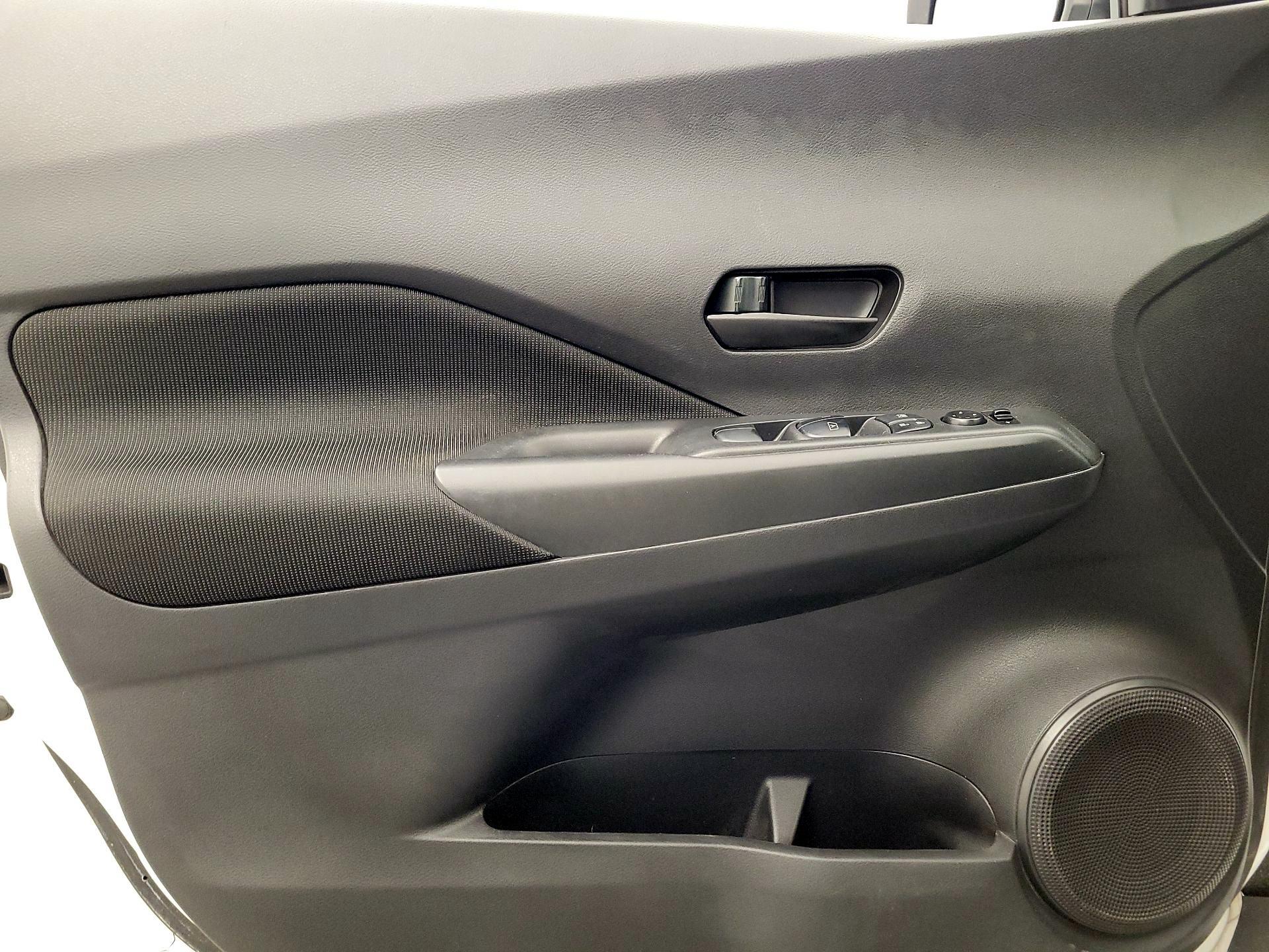 Thumbnail: 2022 Nissan Kicks - 12