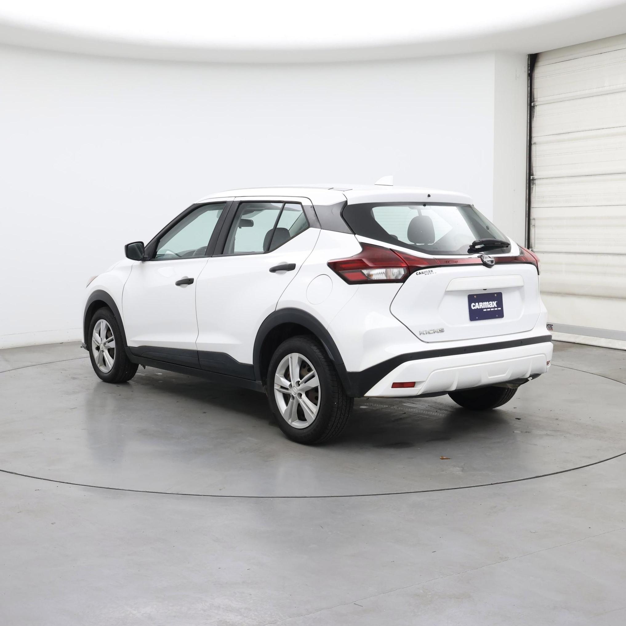 Thumbnail: 2022 Nissan Kicks - 2