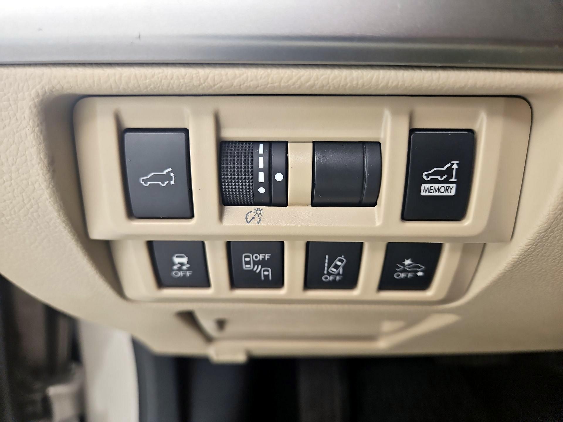 Thumbnail: 2018 Subaru Outback - 13