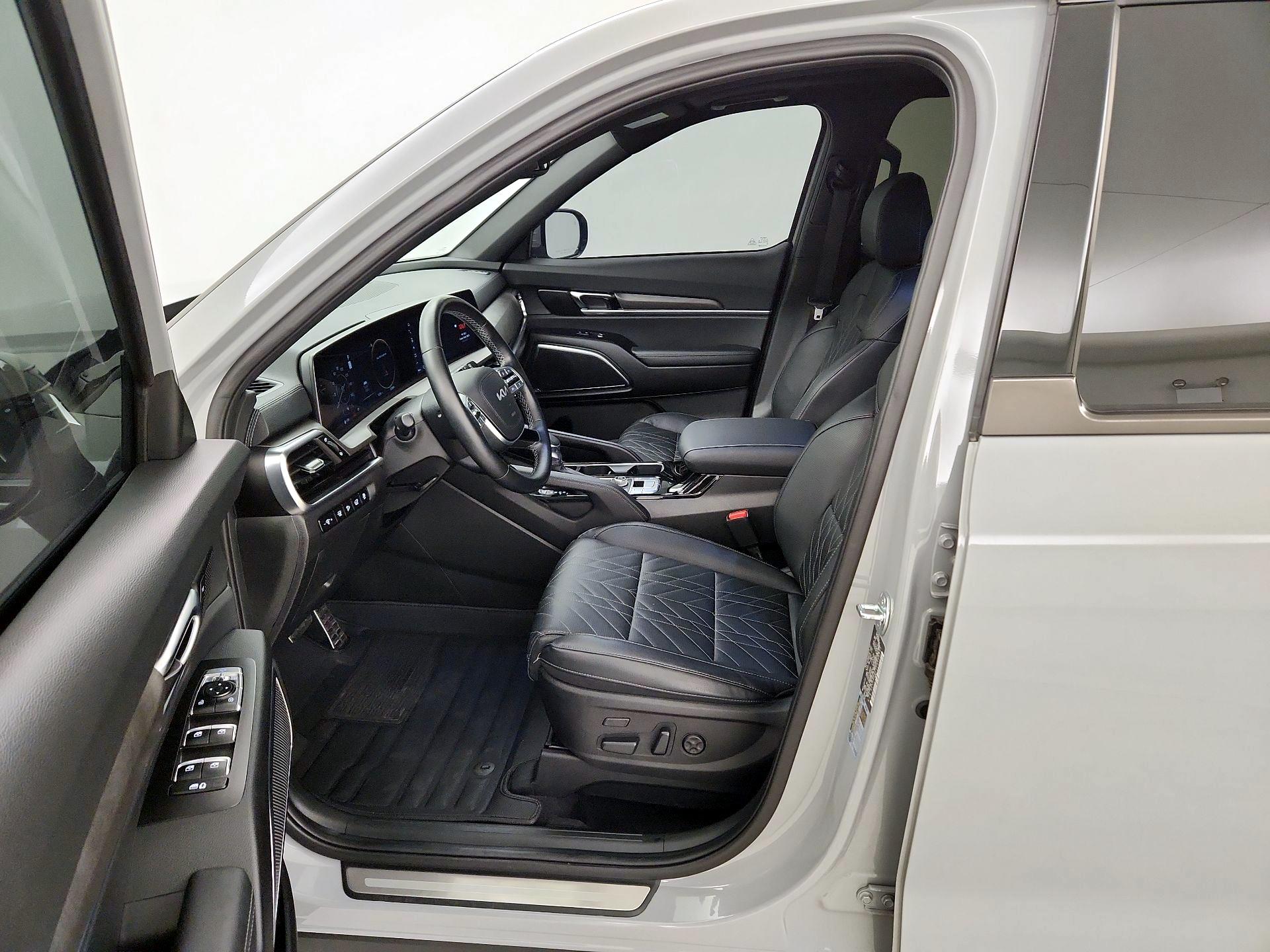 Thumbnail: 2023 Kia Telluride - 9