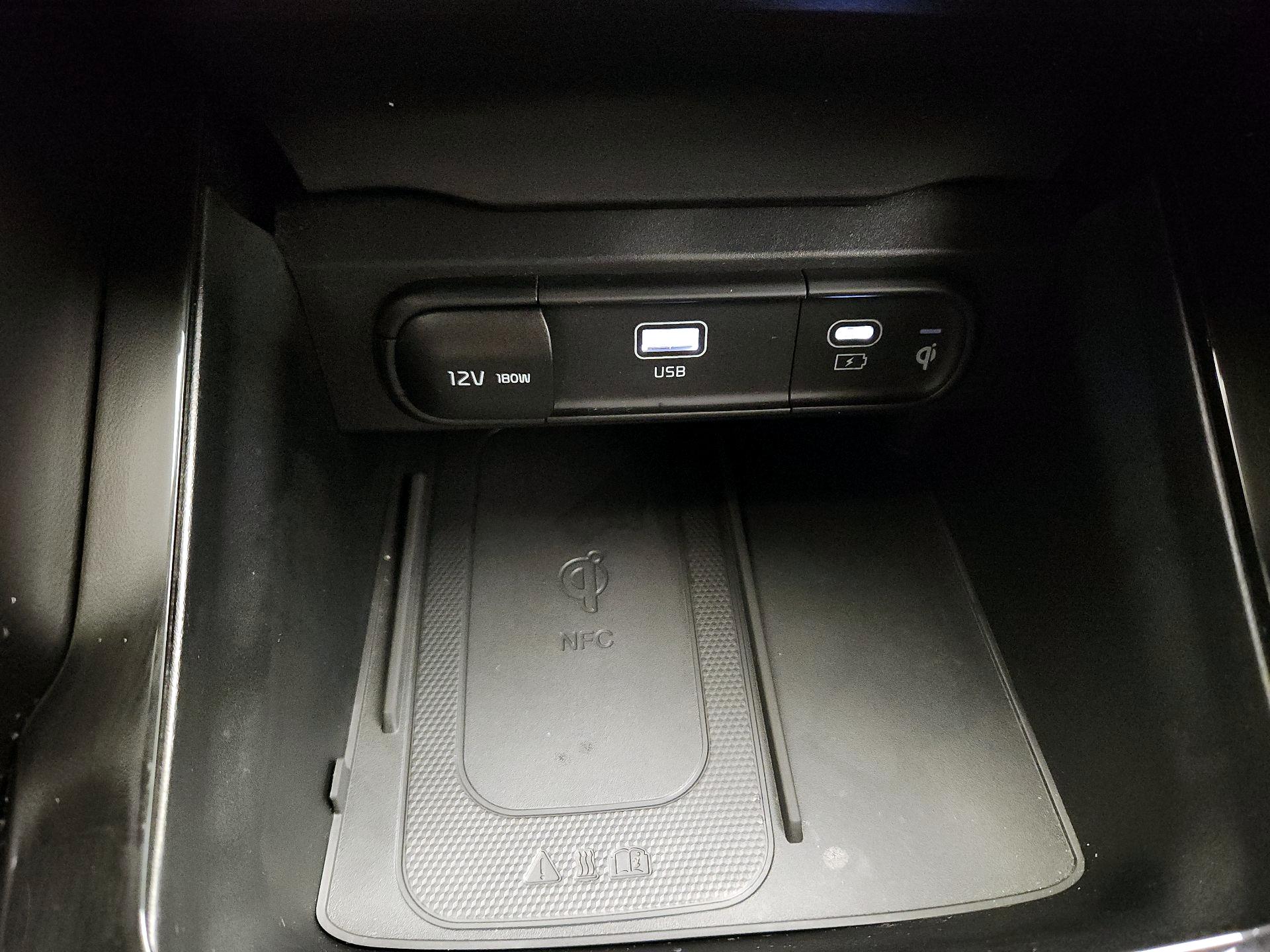 Thumbnail: 2023 Kia Telluride - 17