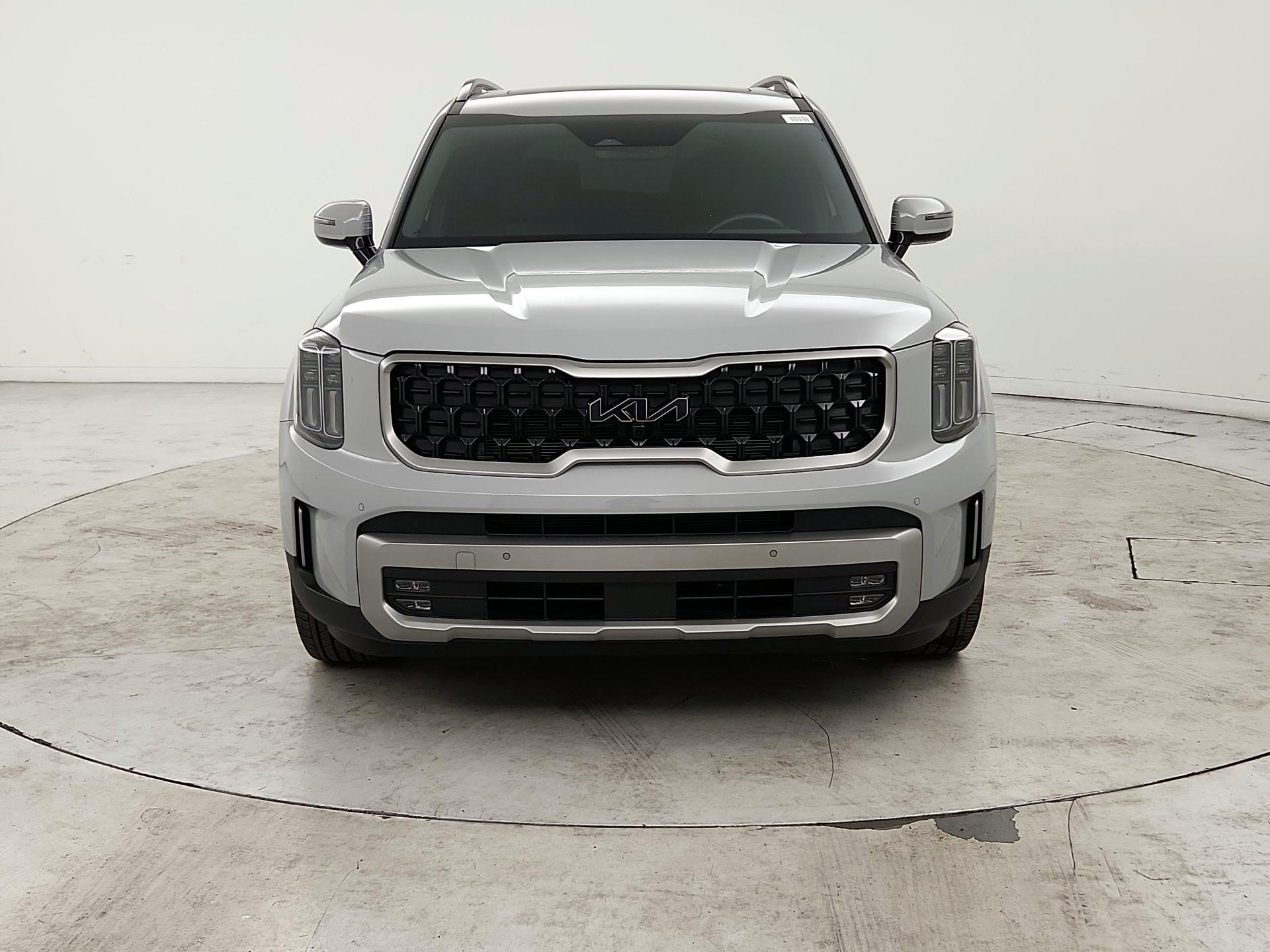 Thumbnail: 2023 Kia Telluride - 2