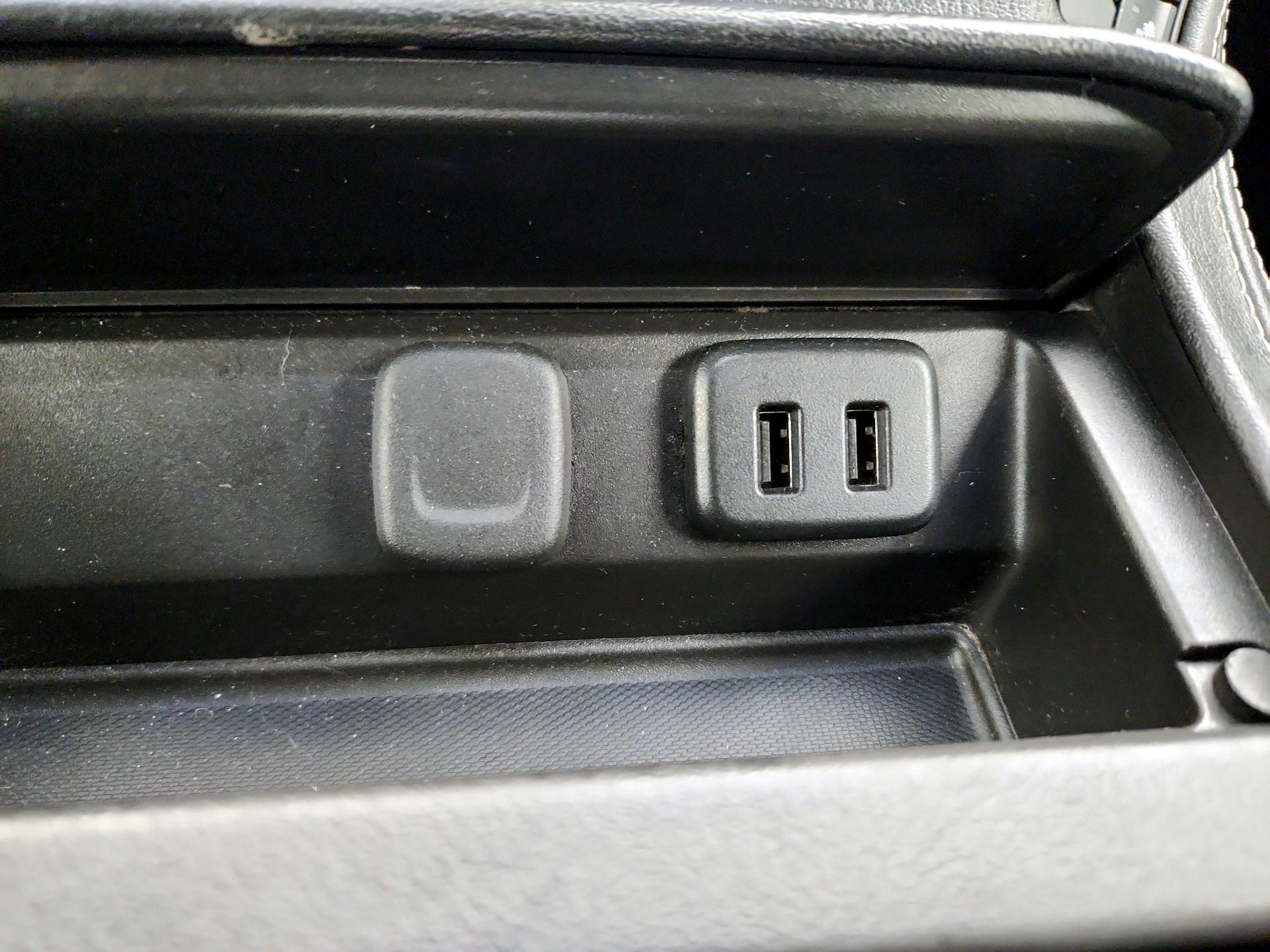 Thumbnail: 2016 Chevrolet Tahoe - 17