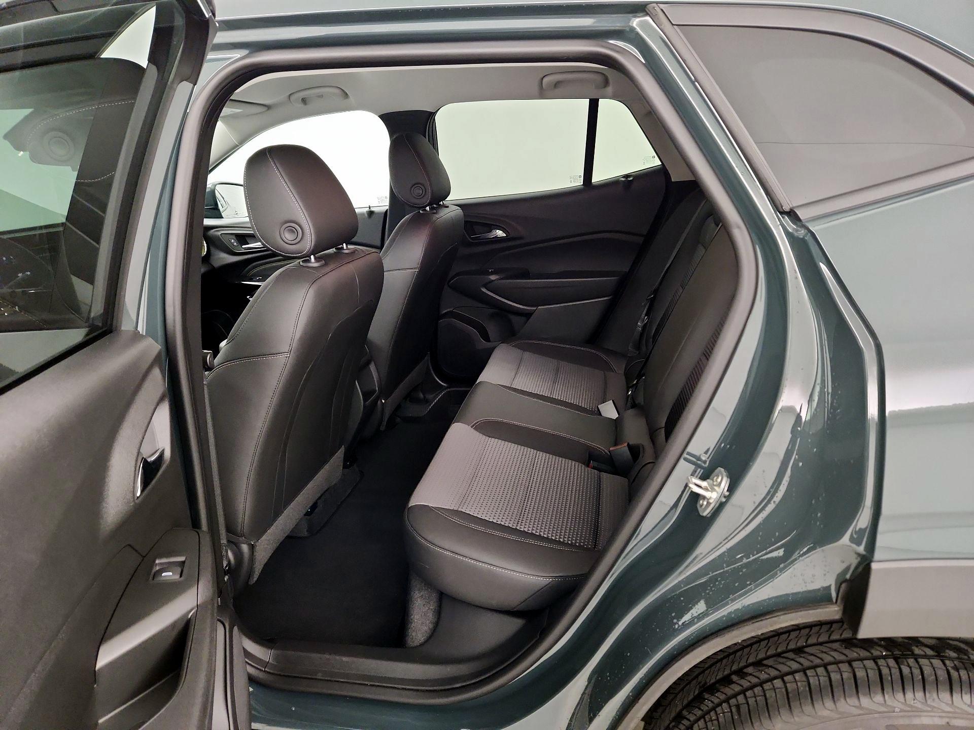 Thumbnail: 2025 Chevrolet Trax - 17