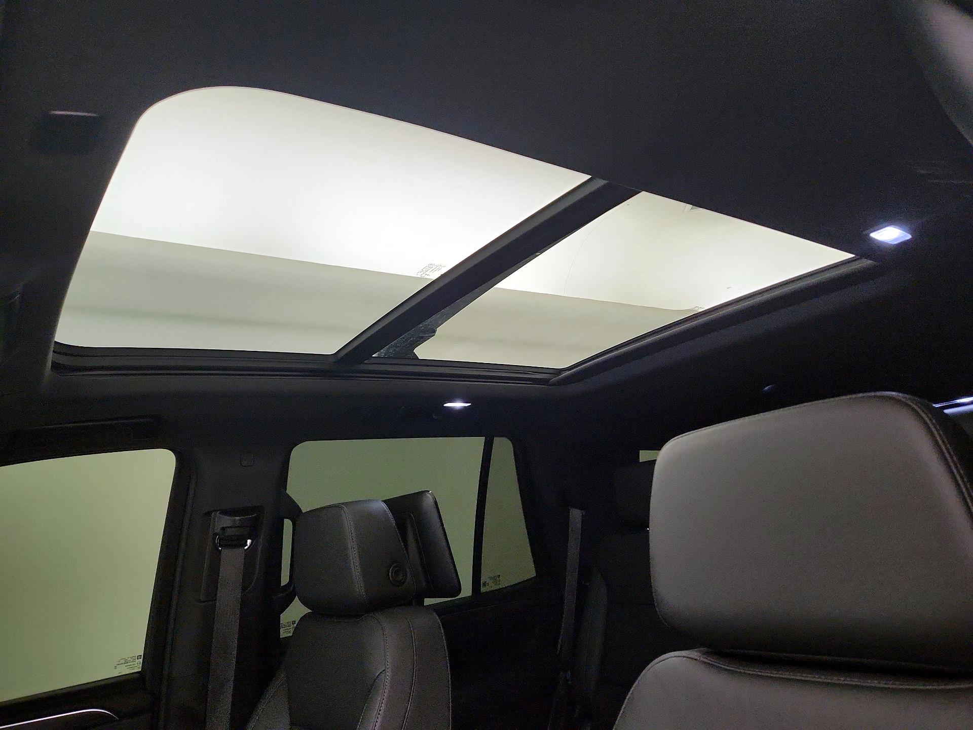 Thumbnail: 2023 Chevrolet Tahoe - 18