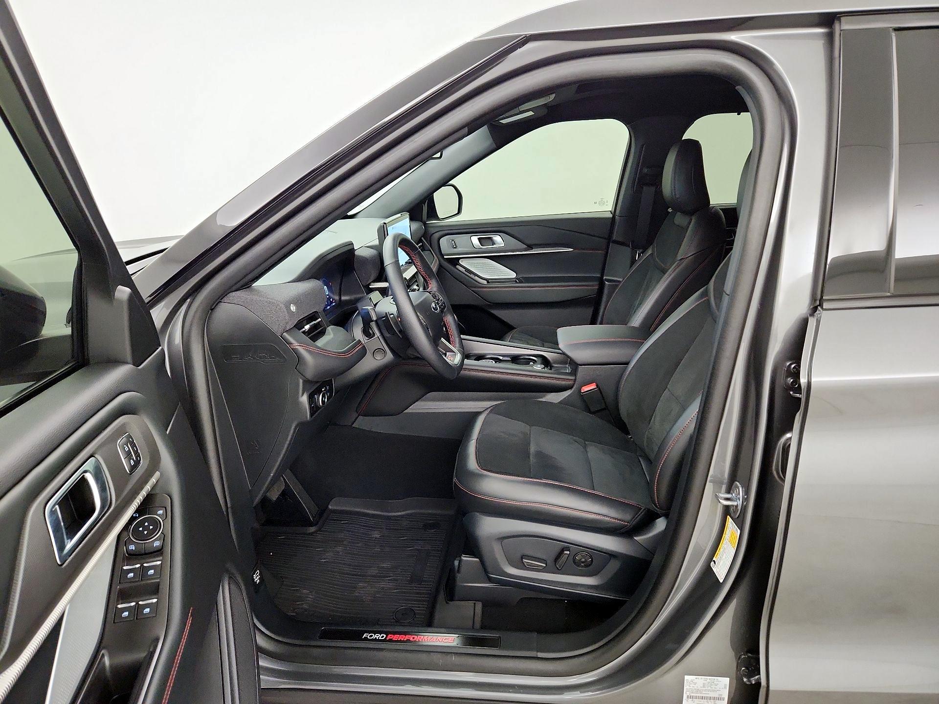 Thumbnail: 2025 Ford Explorer - 9