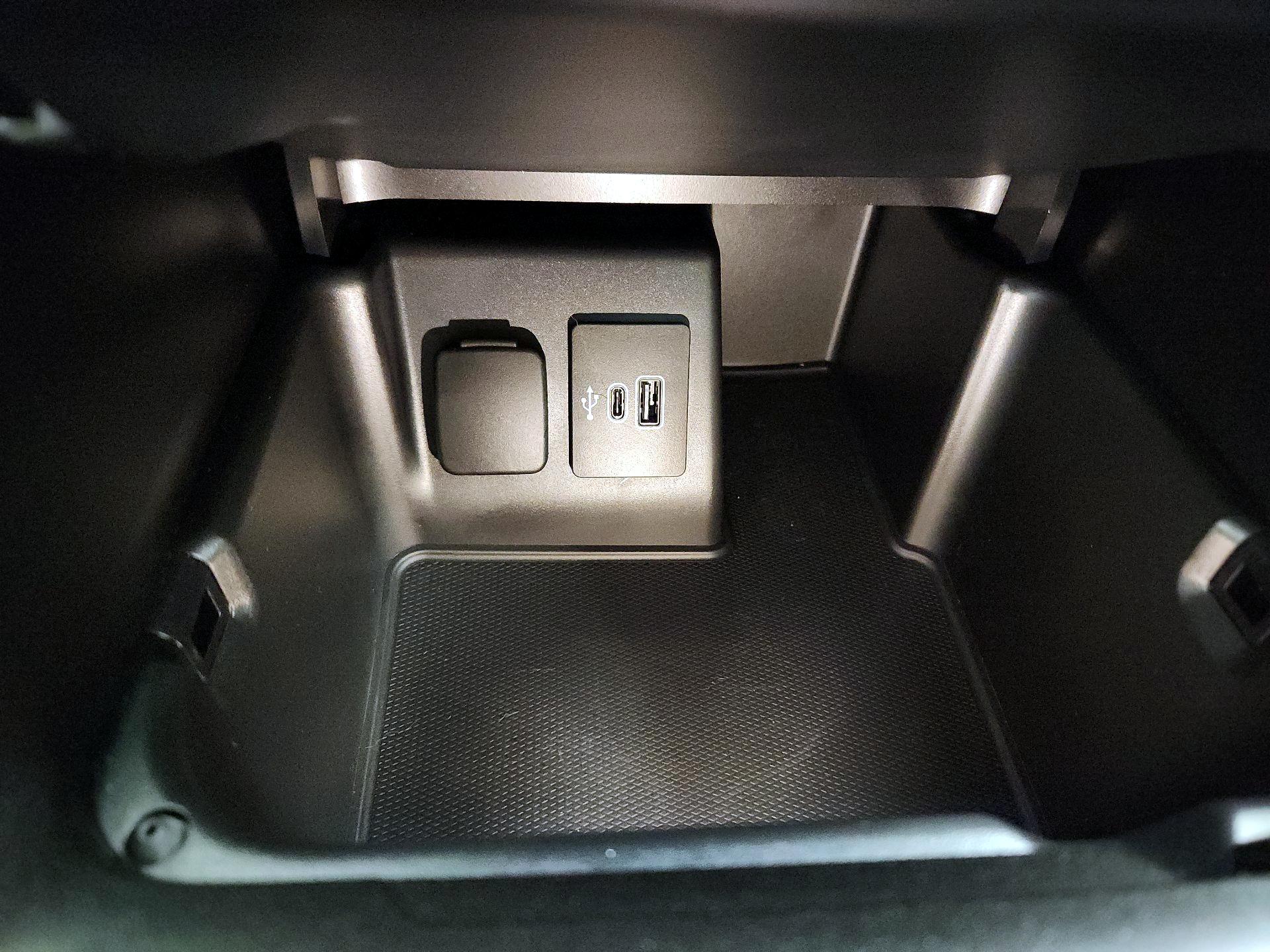 Thumbnail: 2025 Ford Explorer - 16