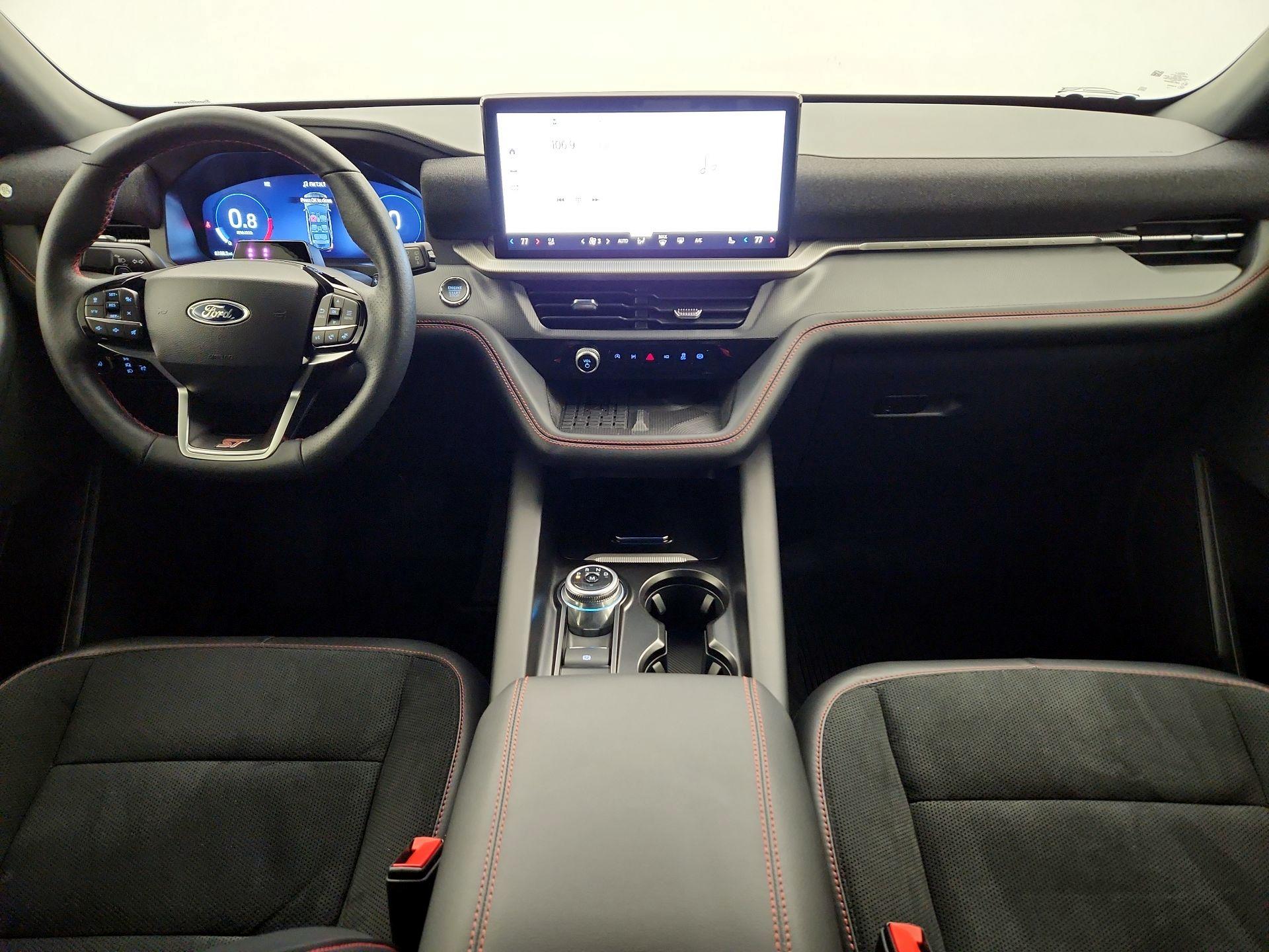 Thumbnail: 2025 Ford Explorer - 8