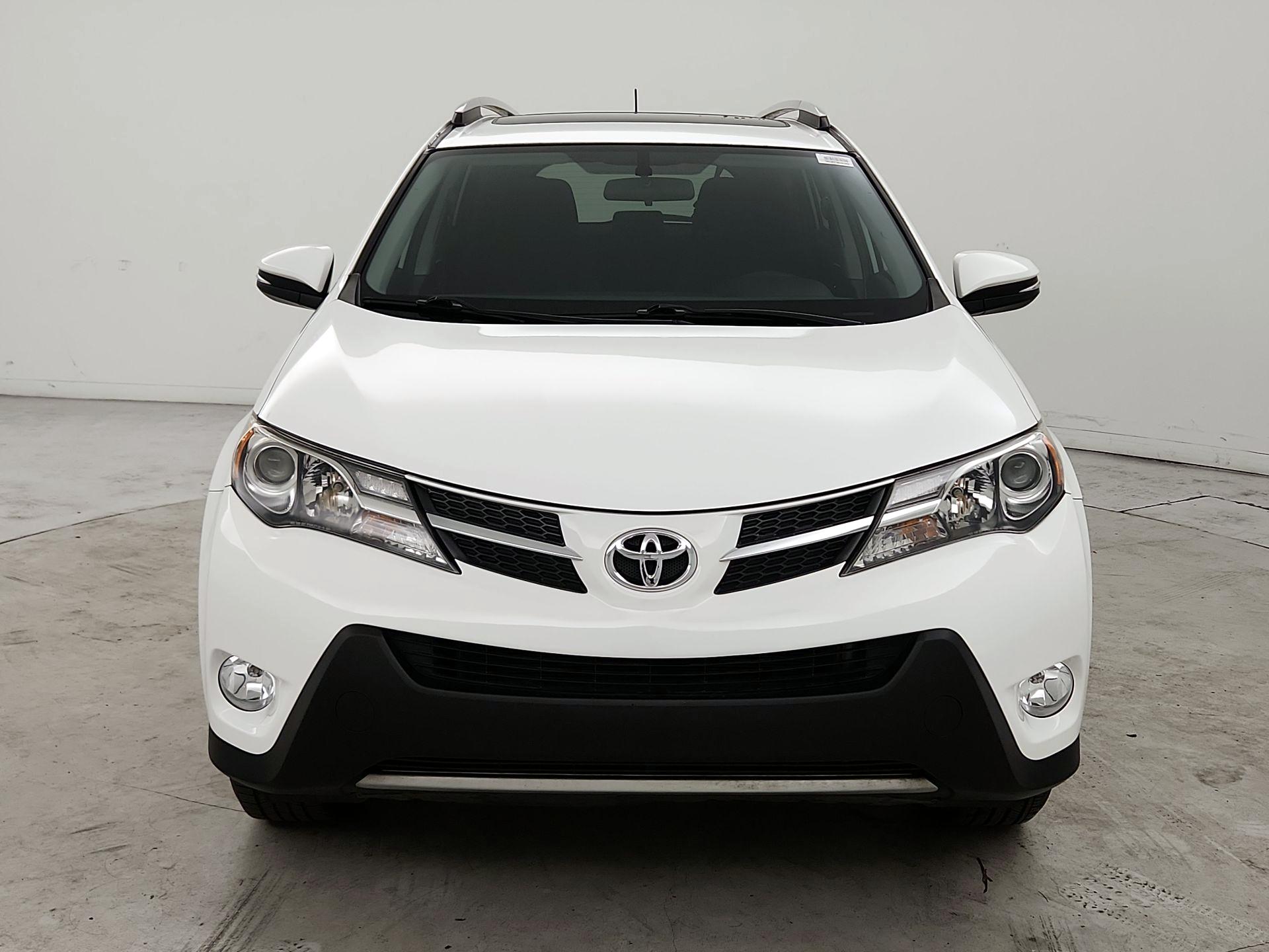 Thumbnail: 2015 Toyota RAV4 - 2