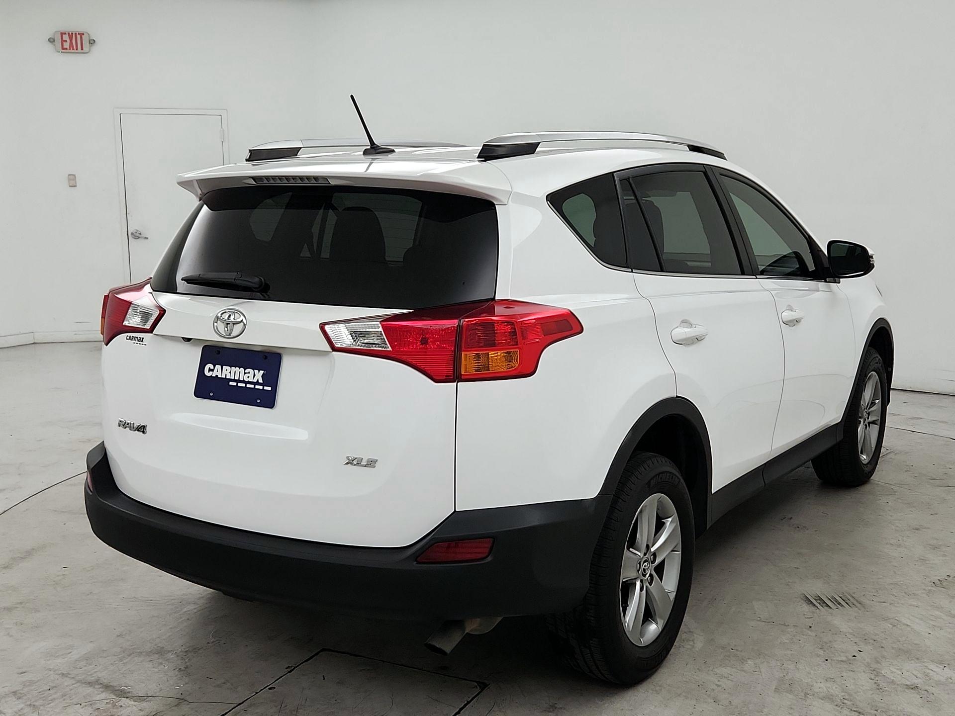 Thumbnail: 2015 Toyota RAV4 - 5