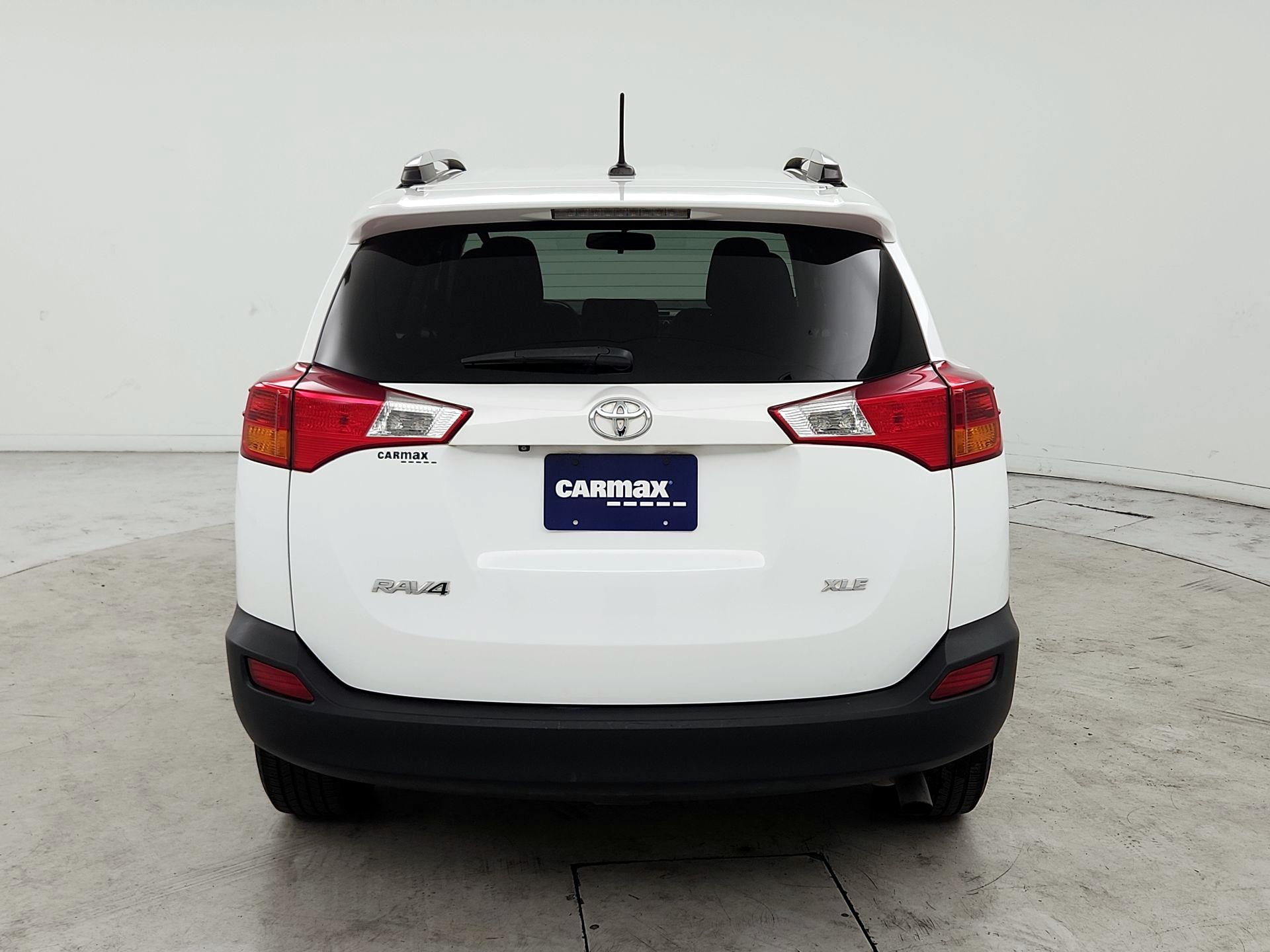 Thumbnail: 2015 Toyota RAV4 - 6