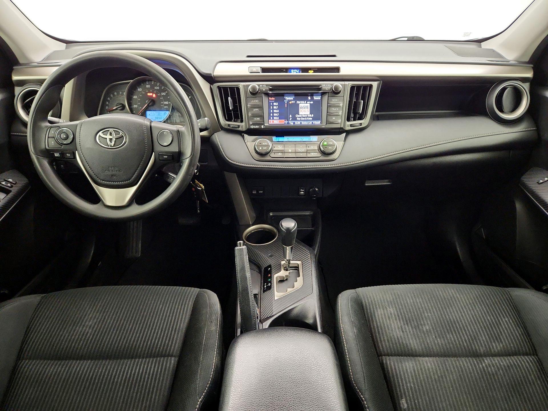 Thumbnail: 2015 Toyota RAV4 - 8