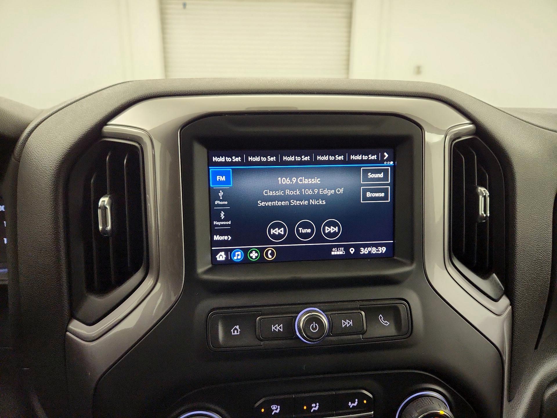 Thumbnail: 2022 Chevrolet Silverado 1500 - 13