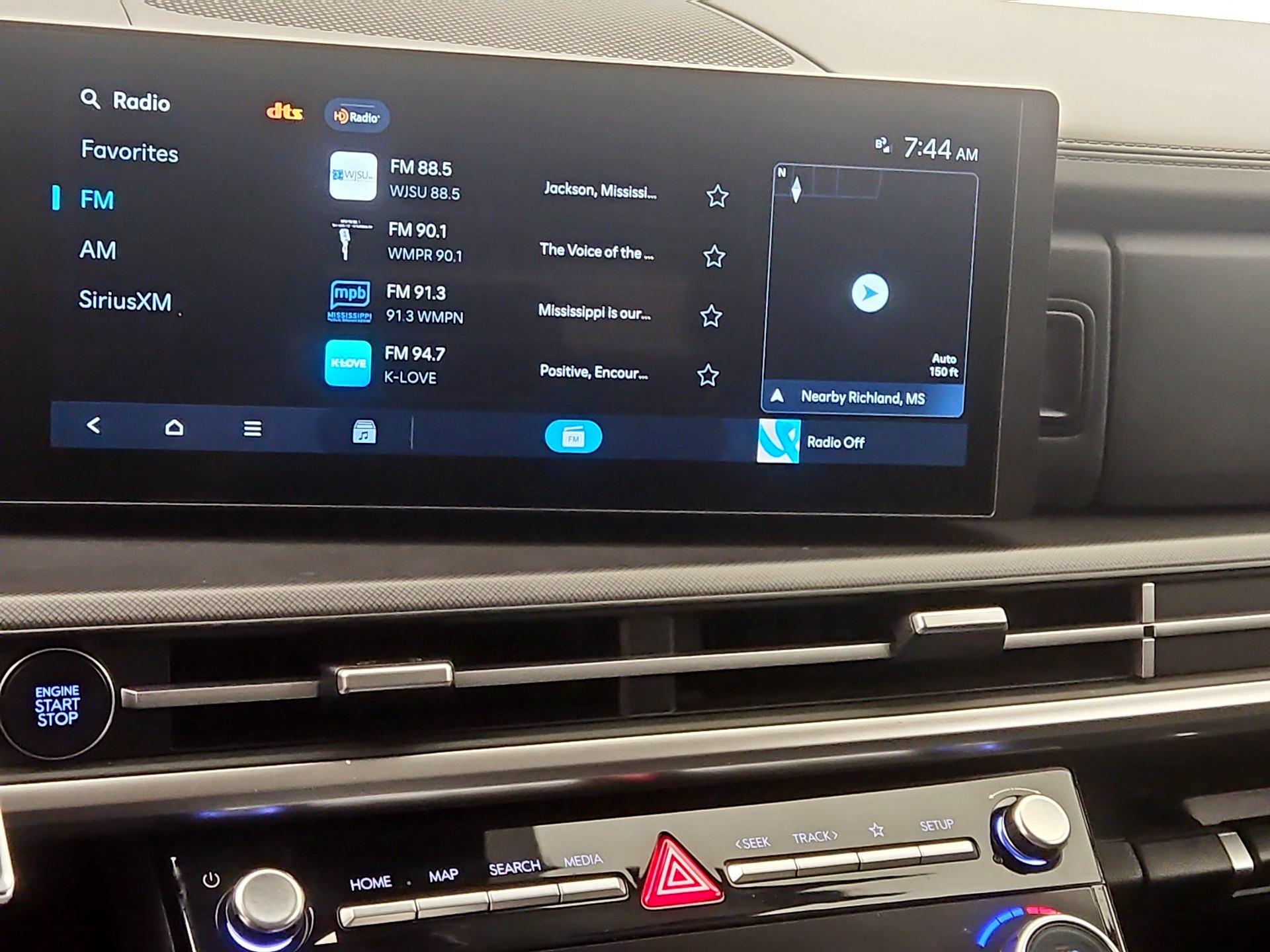 Thumbnail: 2025 Hyundai Santa Fe - 16