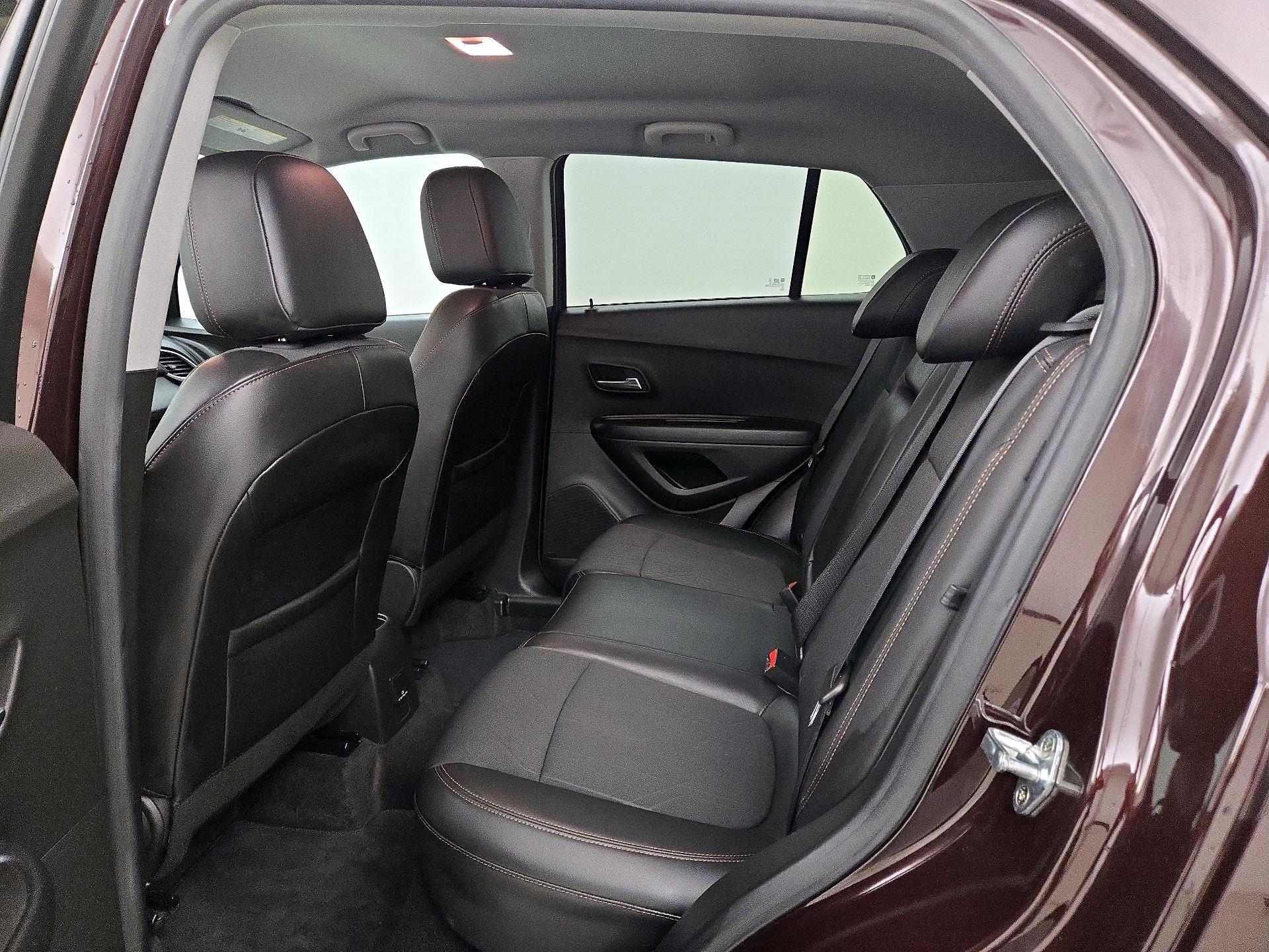 Thumbnail: 2022 Chevrolet Trax - 19