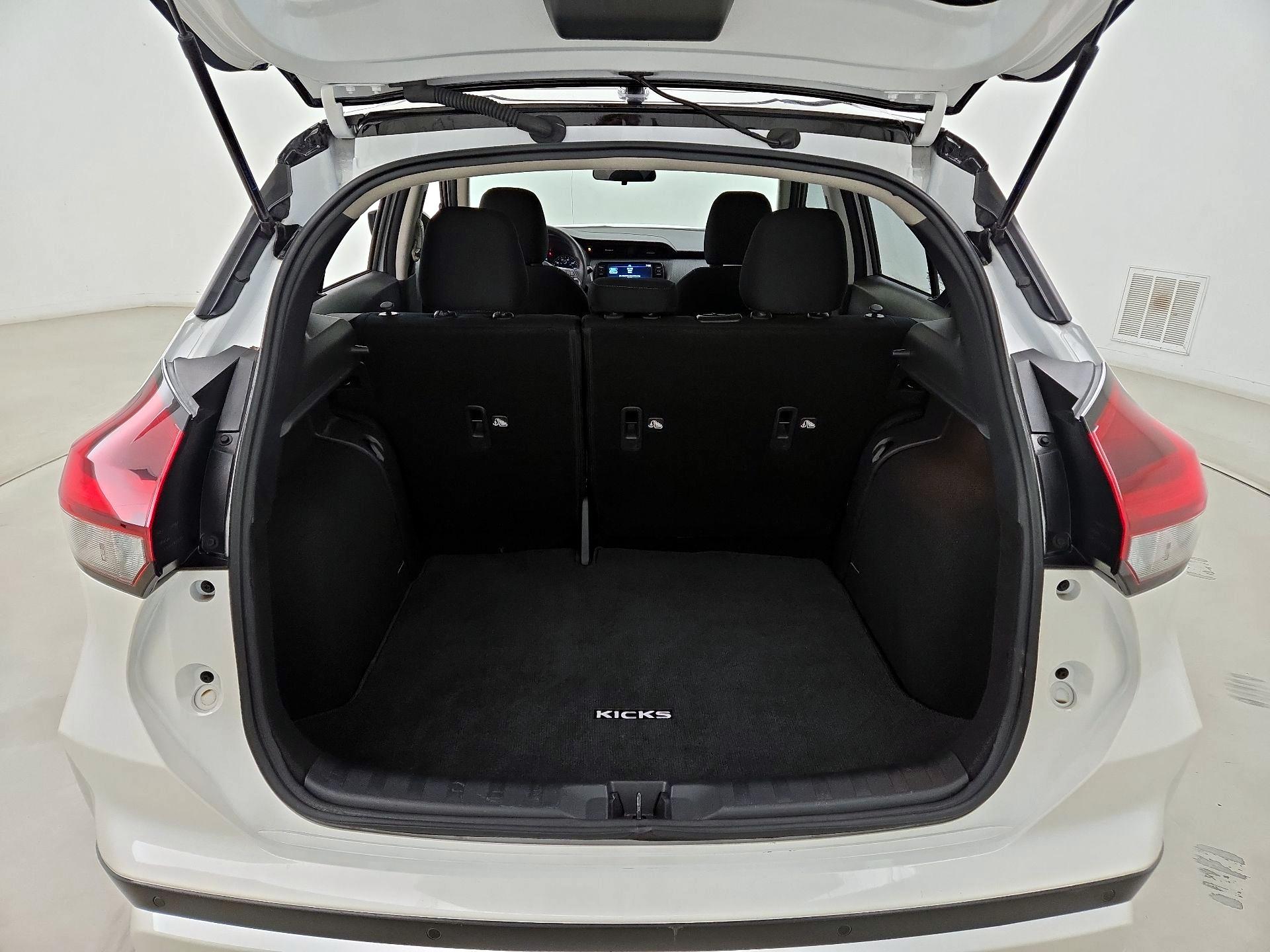 Thumbnail: 2024 Nissan Kicks - 19