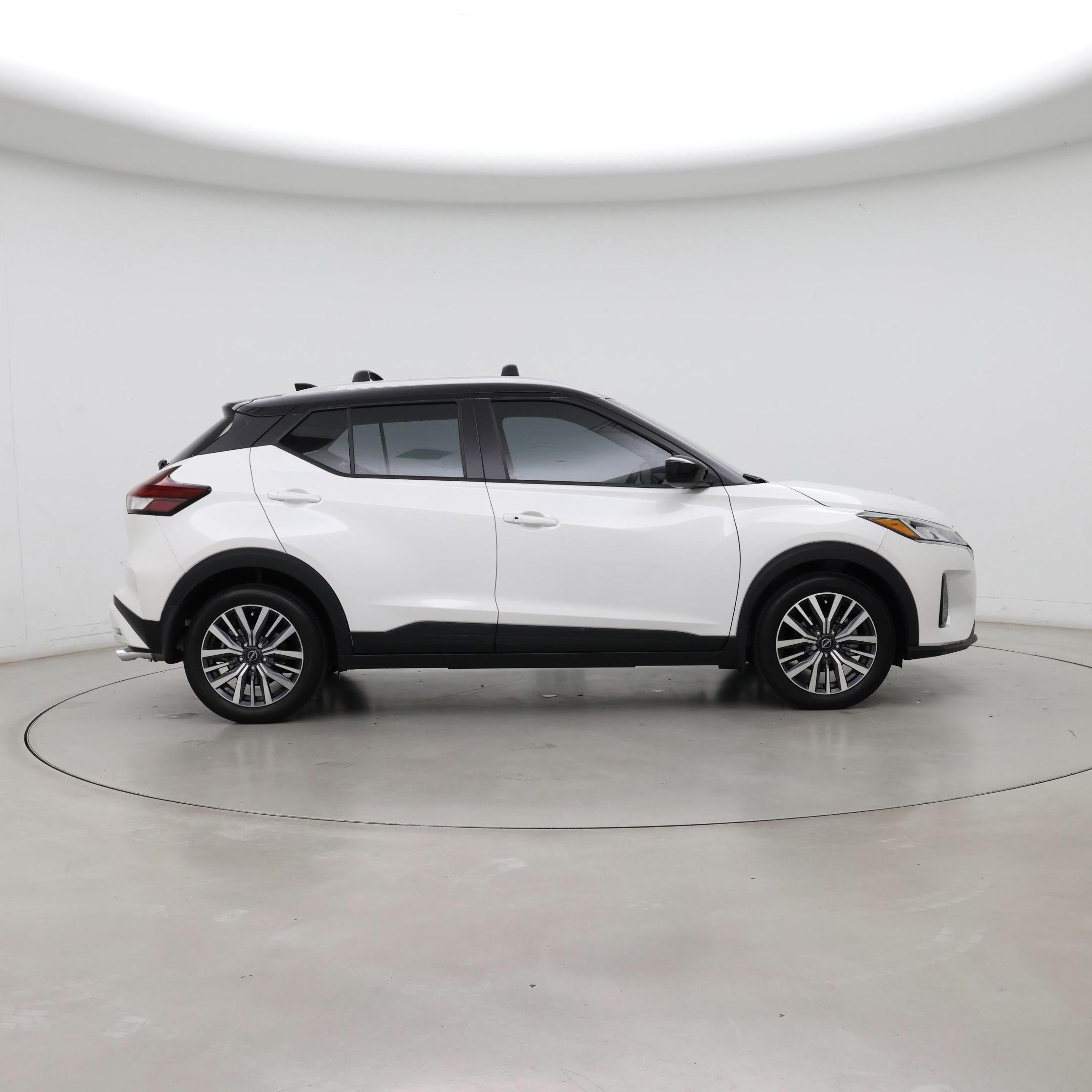 Thumbnail: 2024 Nissan Kicks - 7