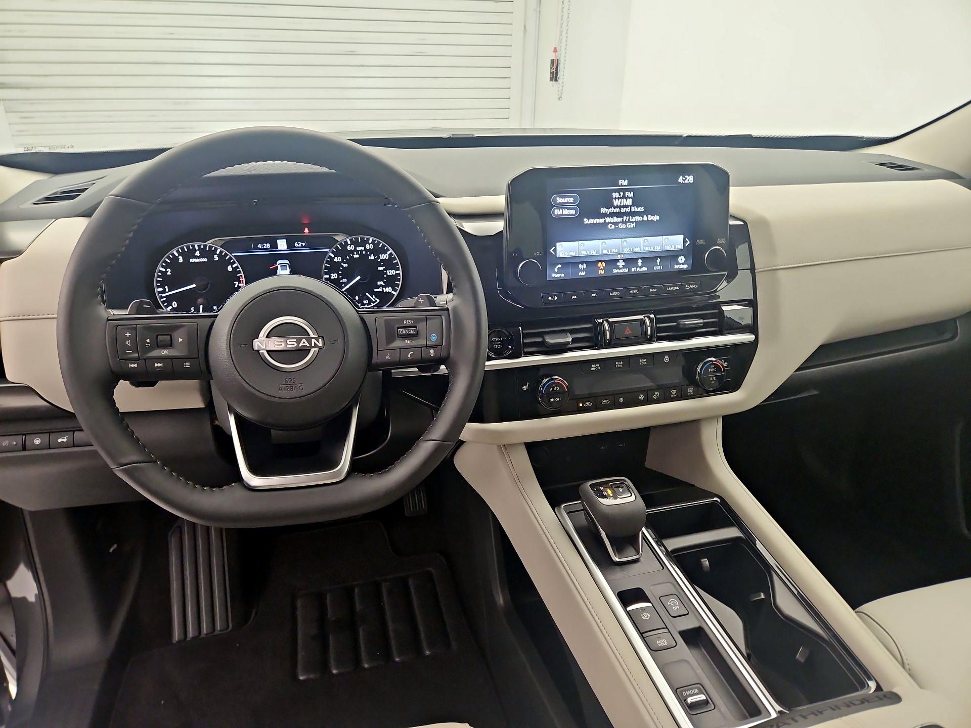 Thumbnail: 2025 Nissan Pathfinder - 9