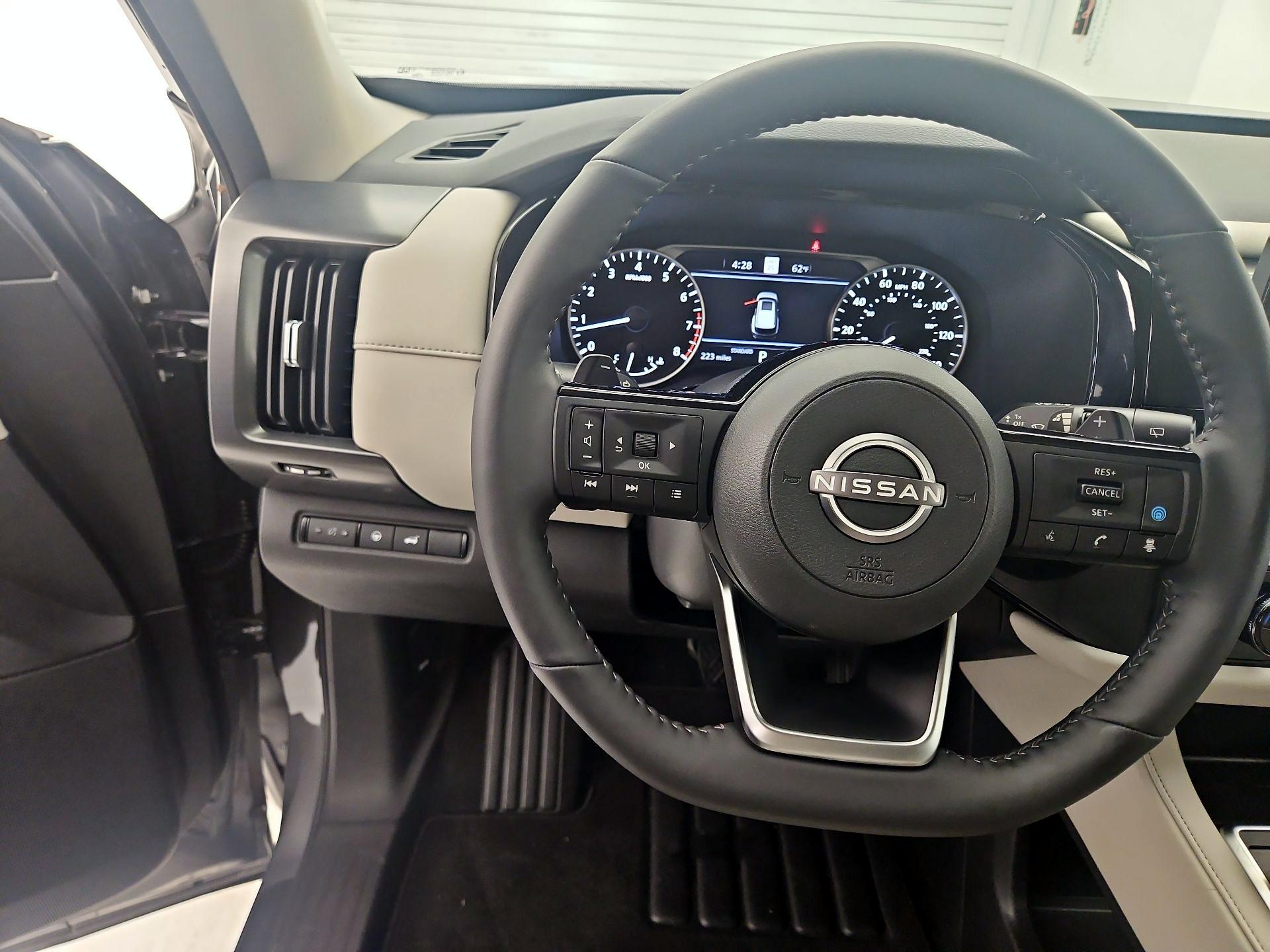 Thumbnail: 2025 Nissan Pathfinder - 10