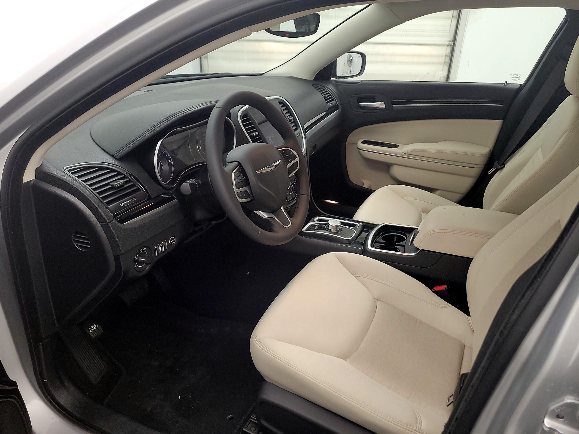 Thumbnail: 2023 Chrysler 300 - 11