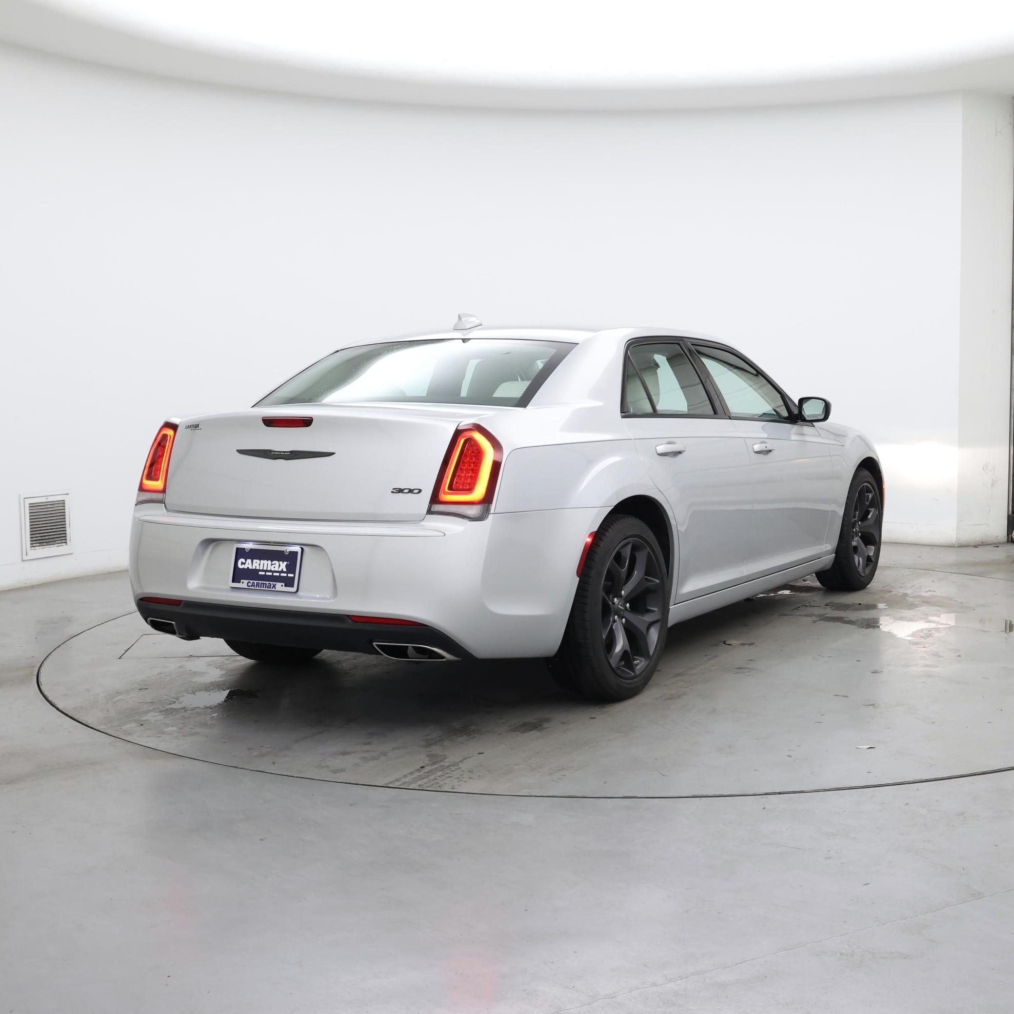 Thumbnail: 2023 Chrysler 300 - 8