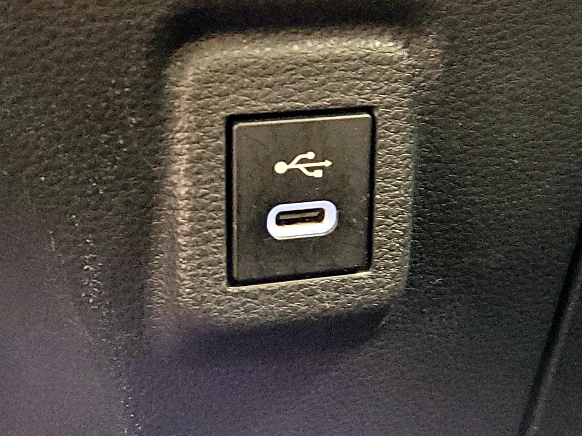 Thumbnail: 2024 Toyota Corolla - 18