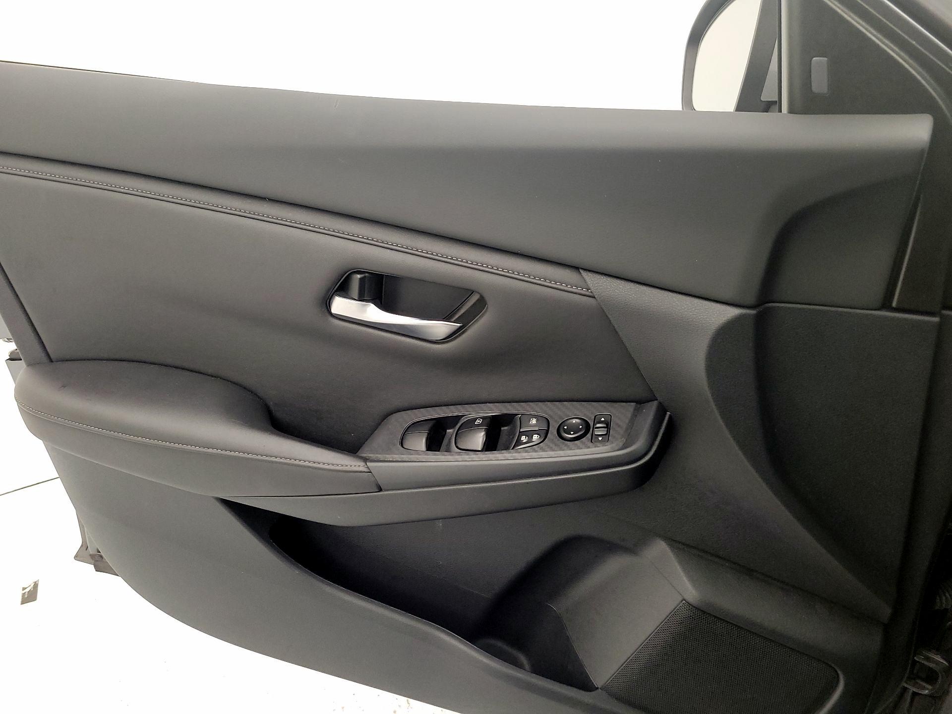 Thumbnail: 2023 Nissan Sentra - 12