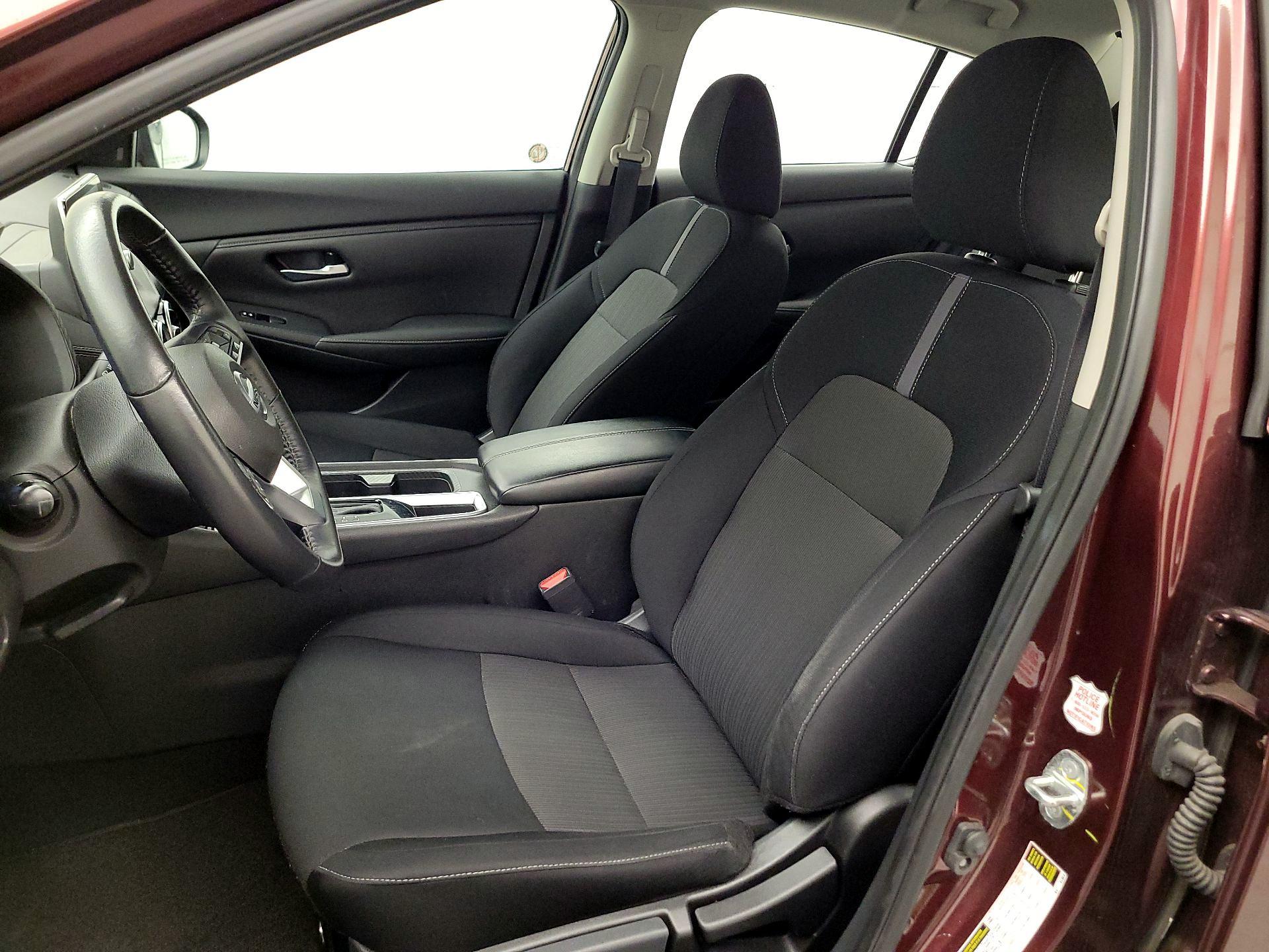 Thumbnail: 2023 Nissan Sentra - 11