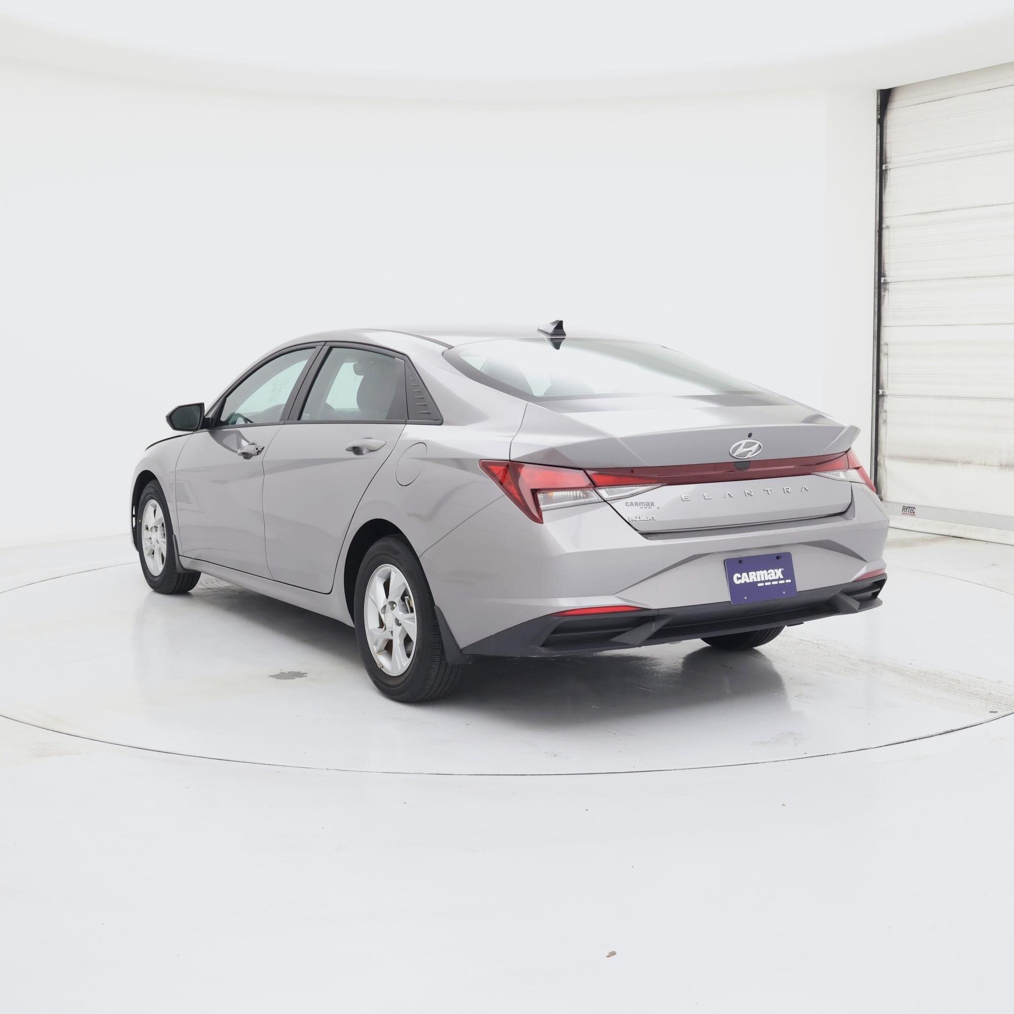 Thumbnail: 2023 Hyundai Elantra - 2