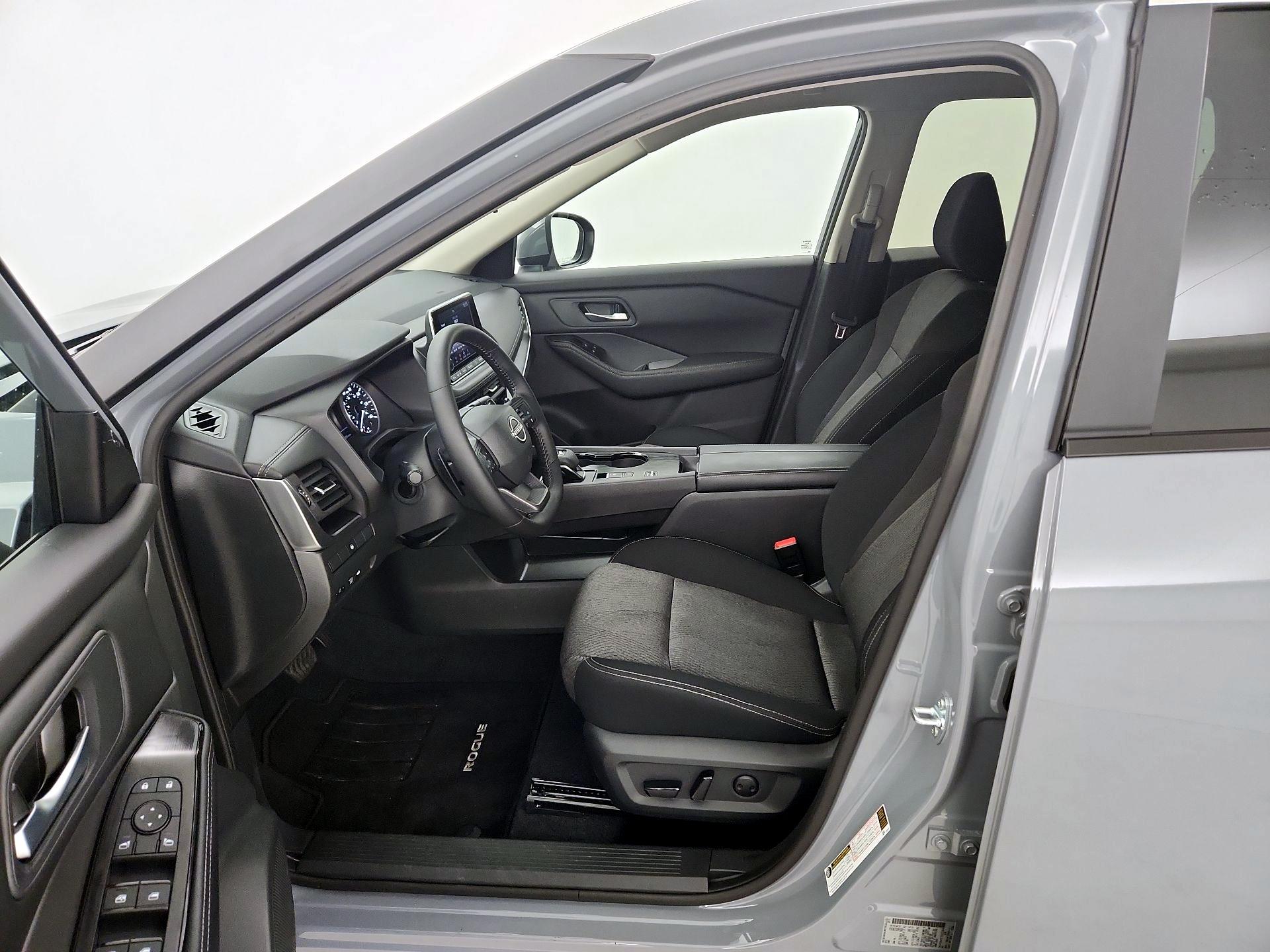 Thumbnail: 2026 Nissan Rogue - 9