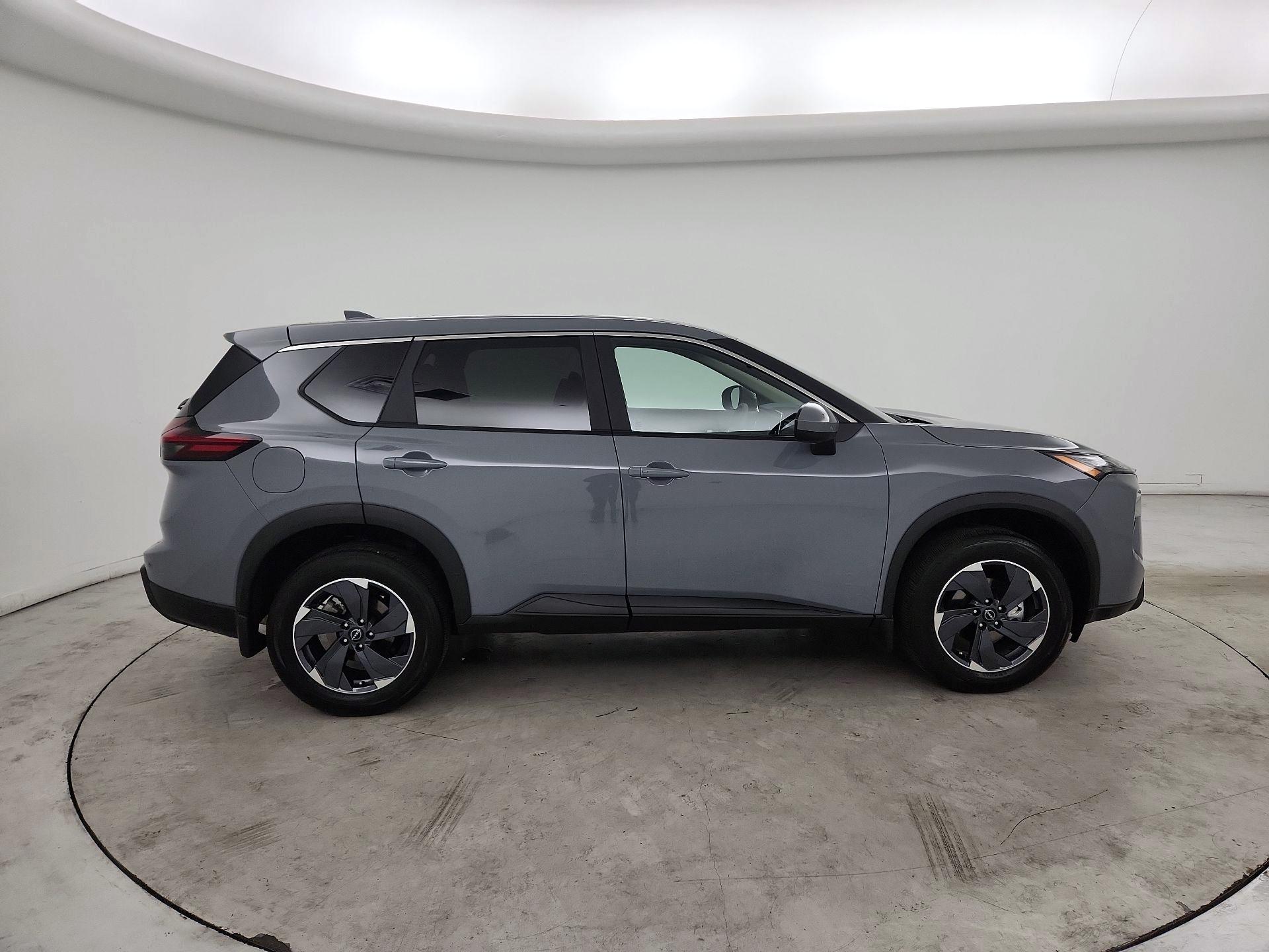 Thumbnail: 2026 Nissan Rogue - 4