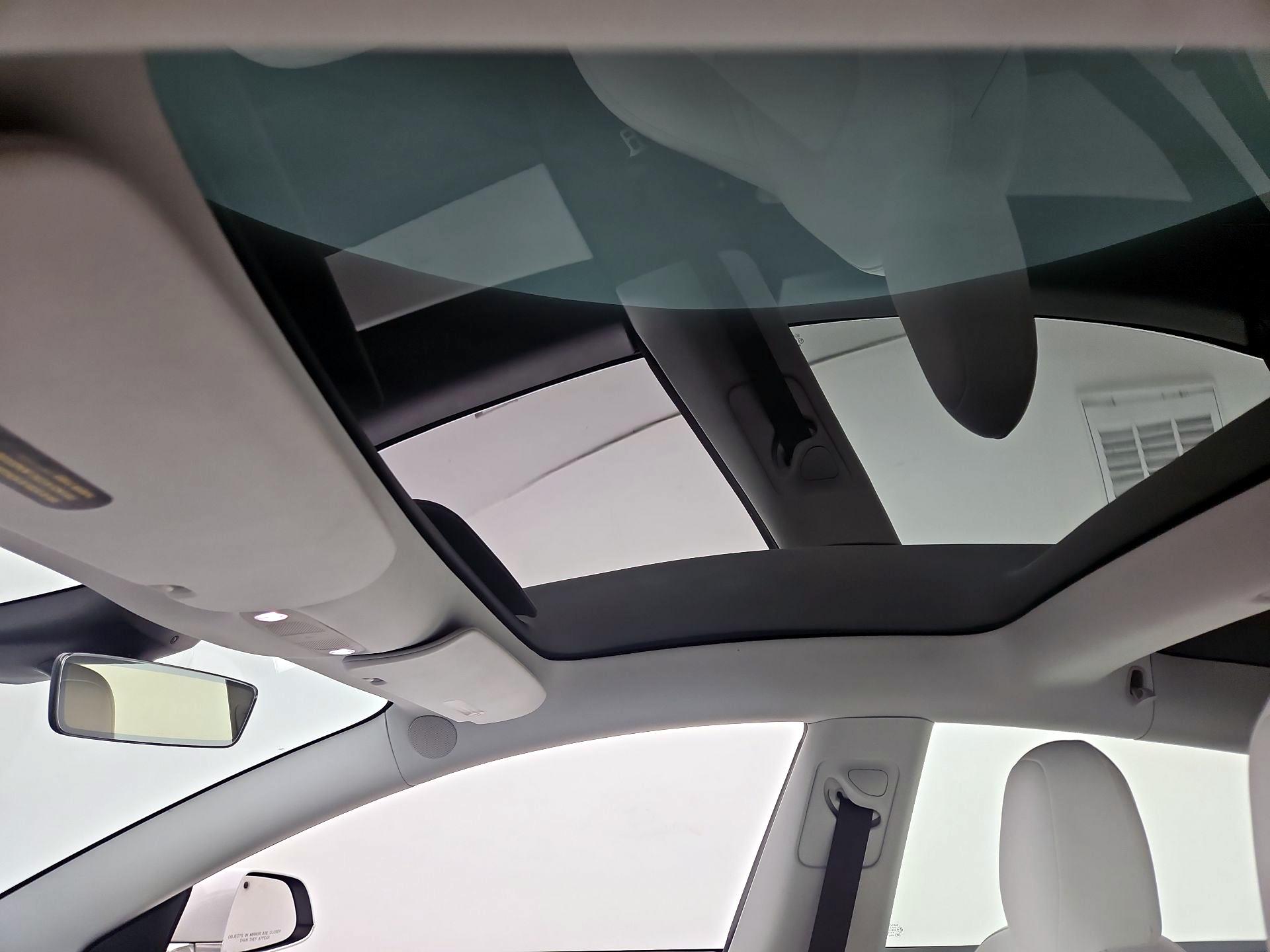 Thumbnail: 2020 Tesla Model 3 - 18