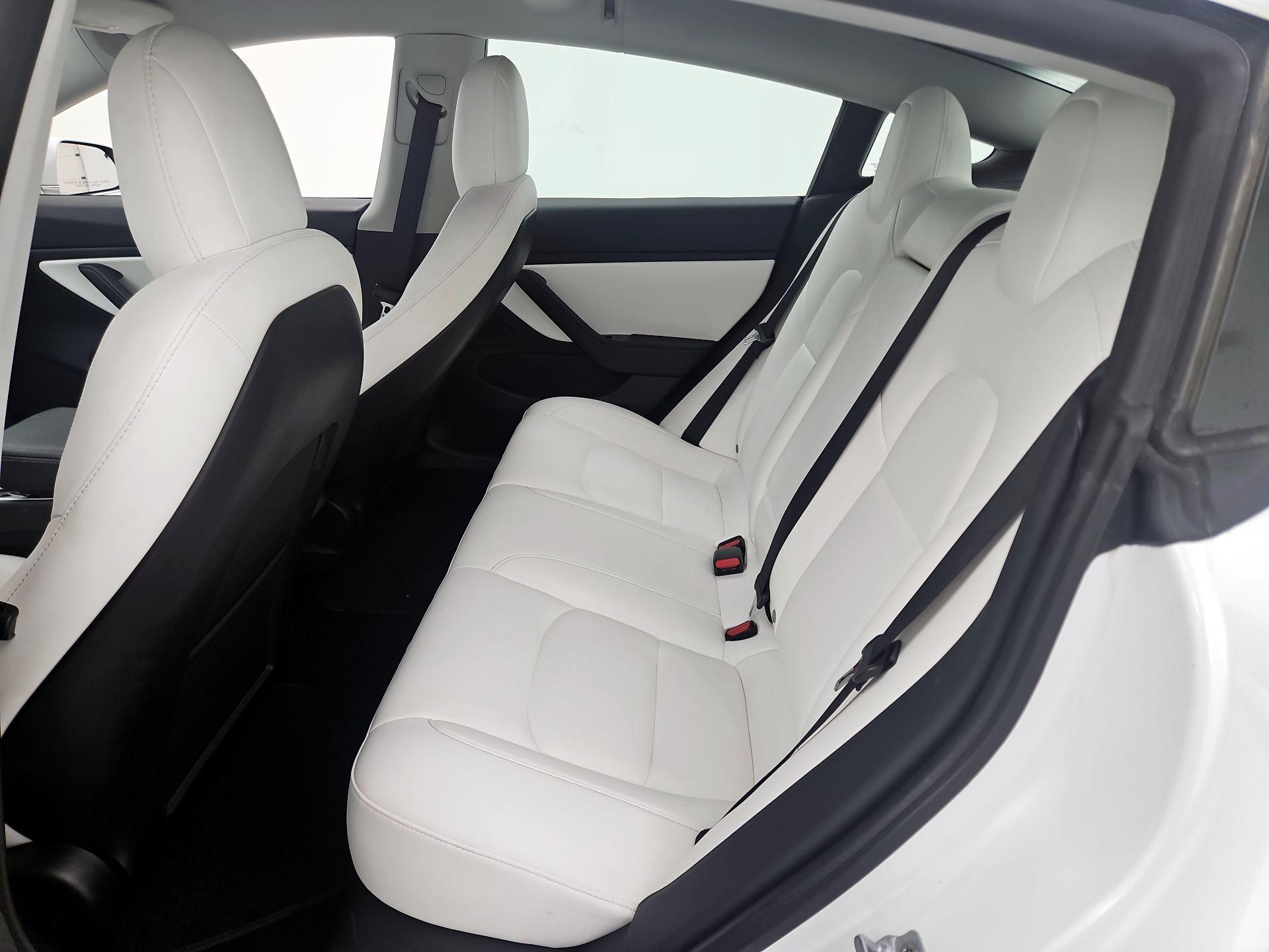 Thumbnail: 2020 Tesla Model 3 - 19