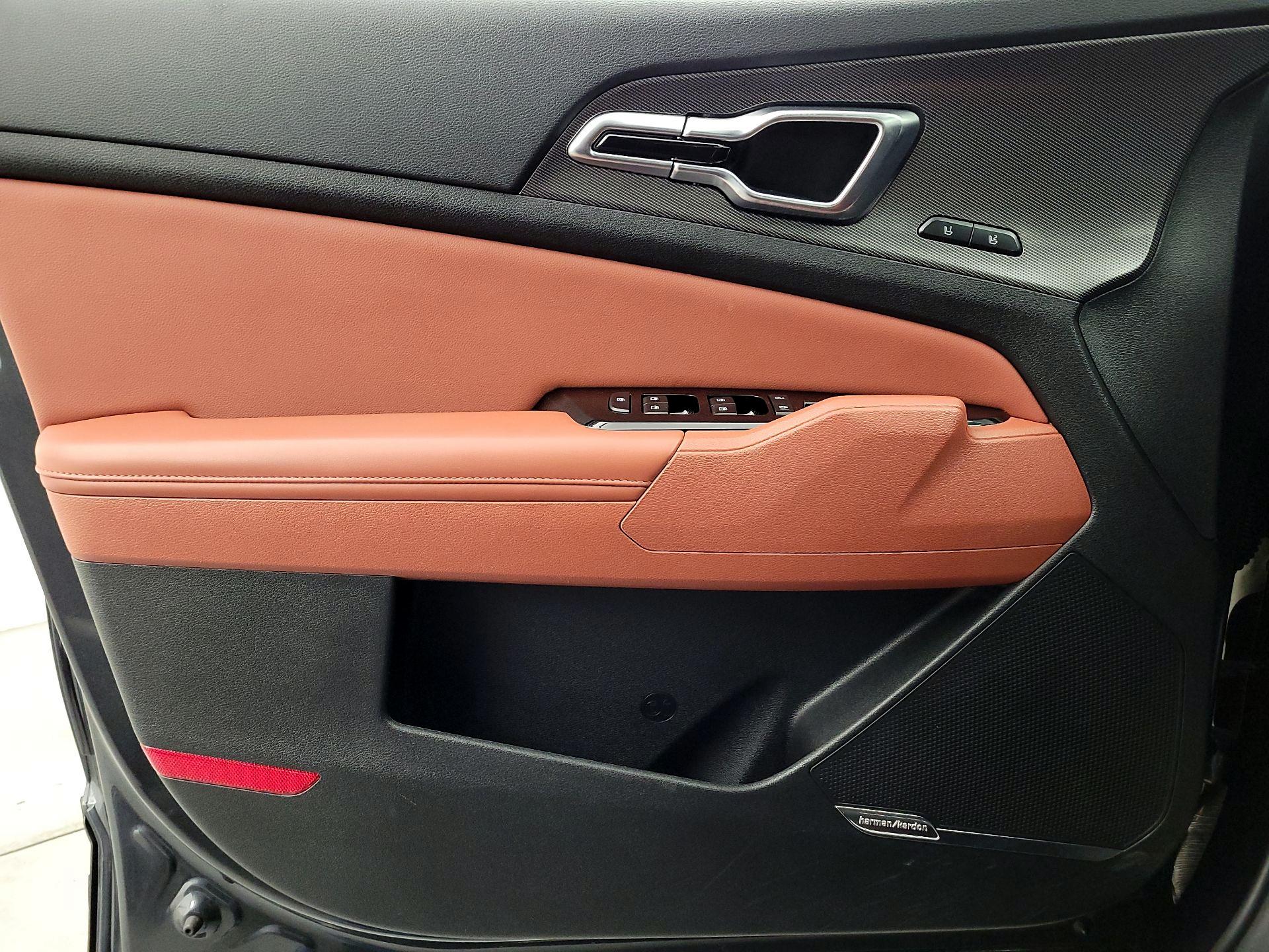 Thumbnail: 2023 Kia Sportage - 12