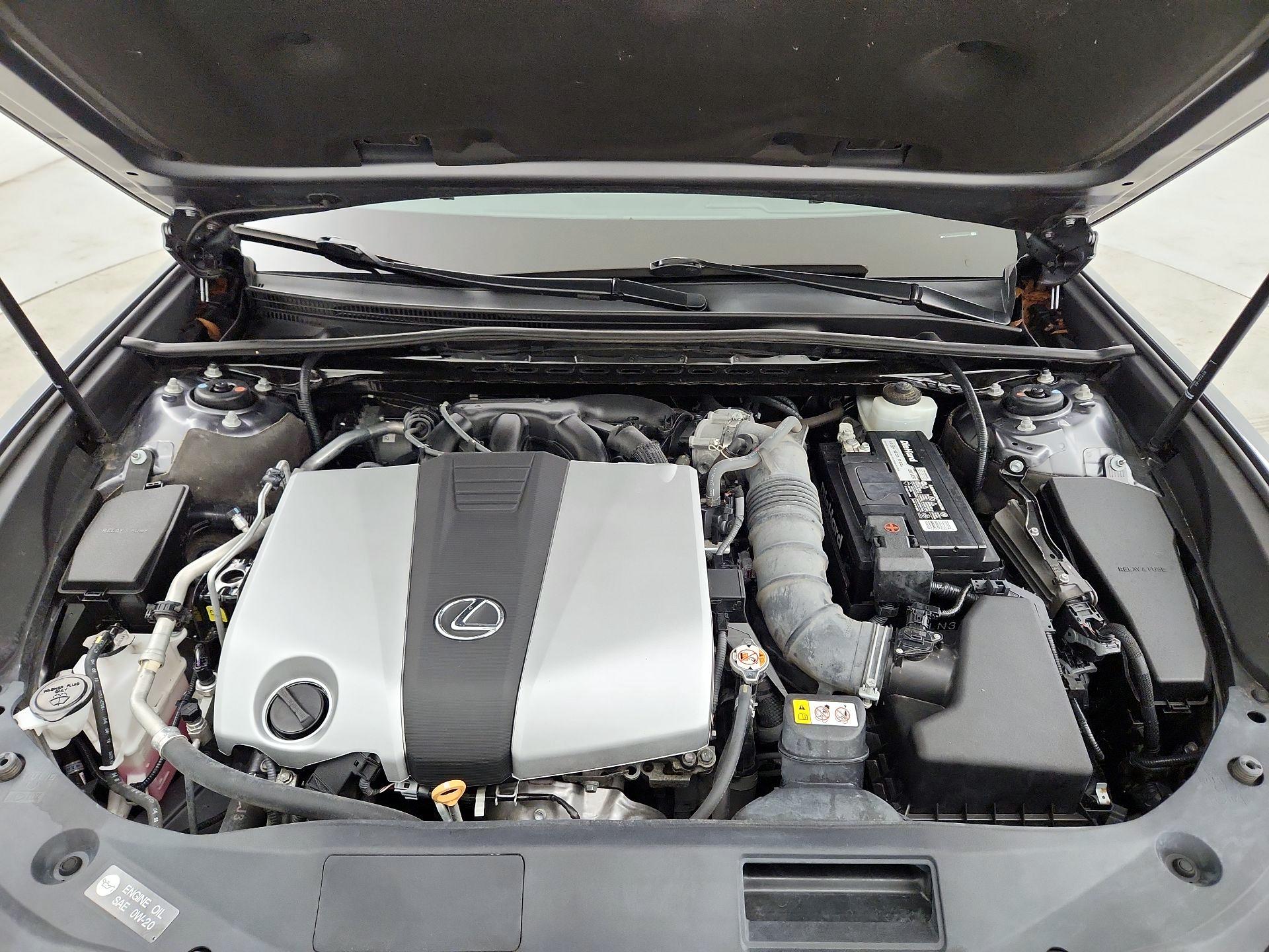 Thumbnail: 2019 Lexus ES - 20