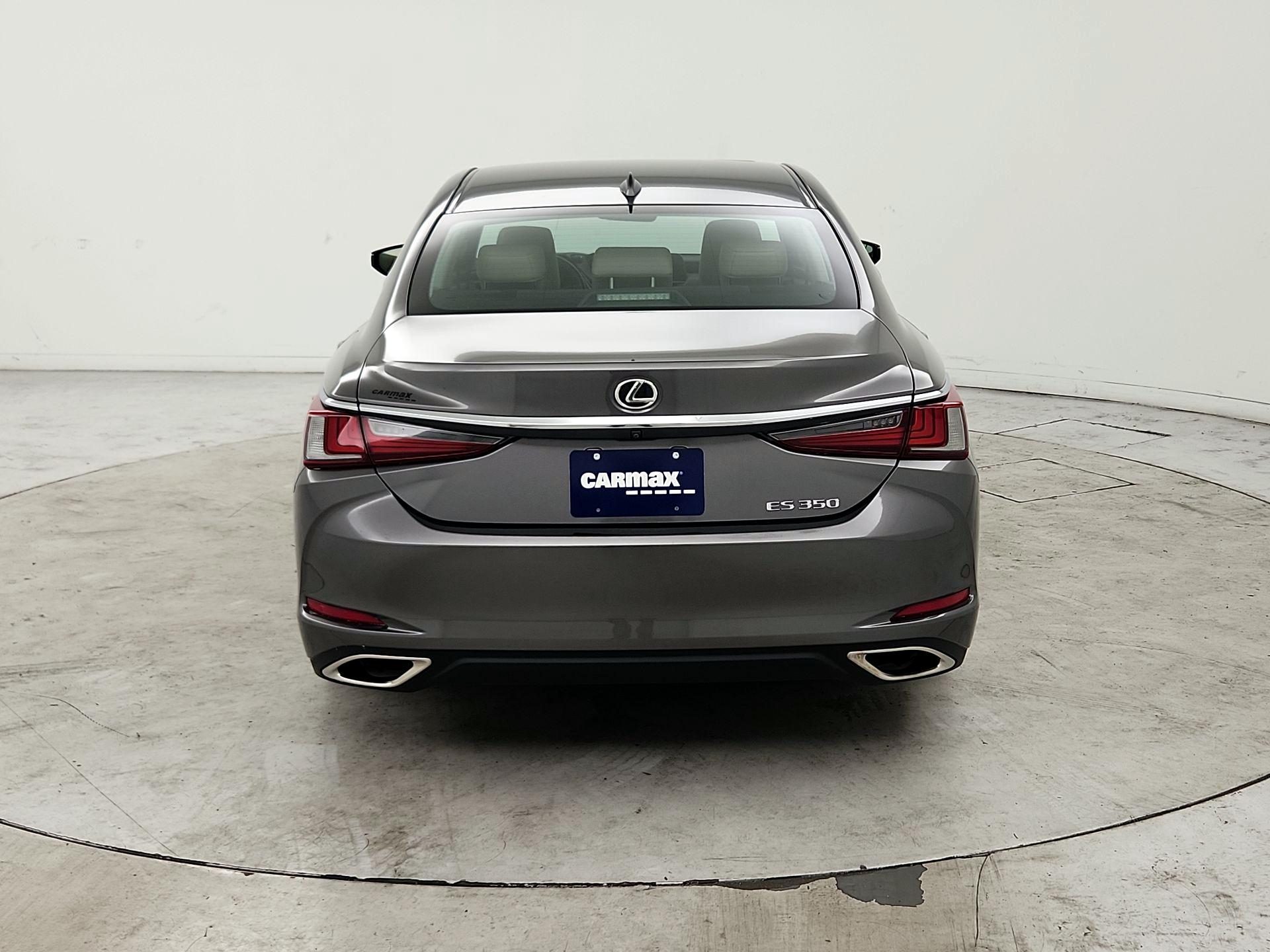 Thumbnail: 2019 Lexus ES - 6