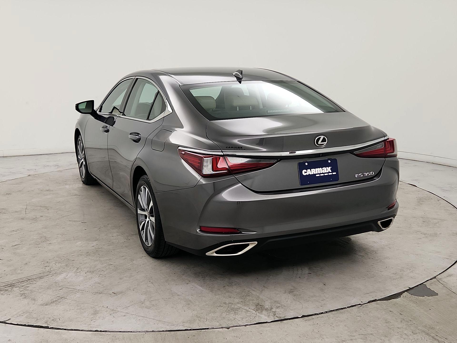 Thumbnail: 2019 Lexus ES - 7