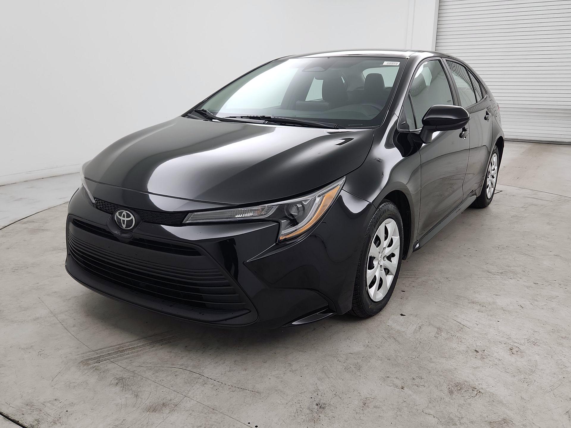 Thumbnail: 2024 Toyota Corolla - 3