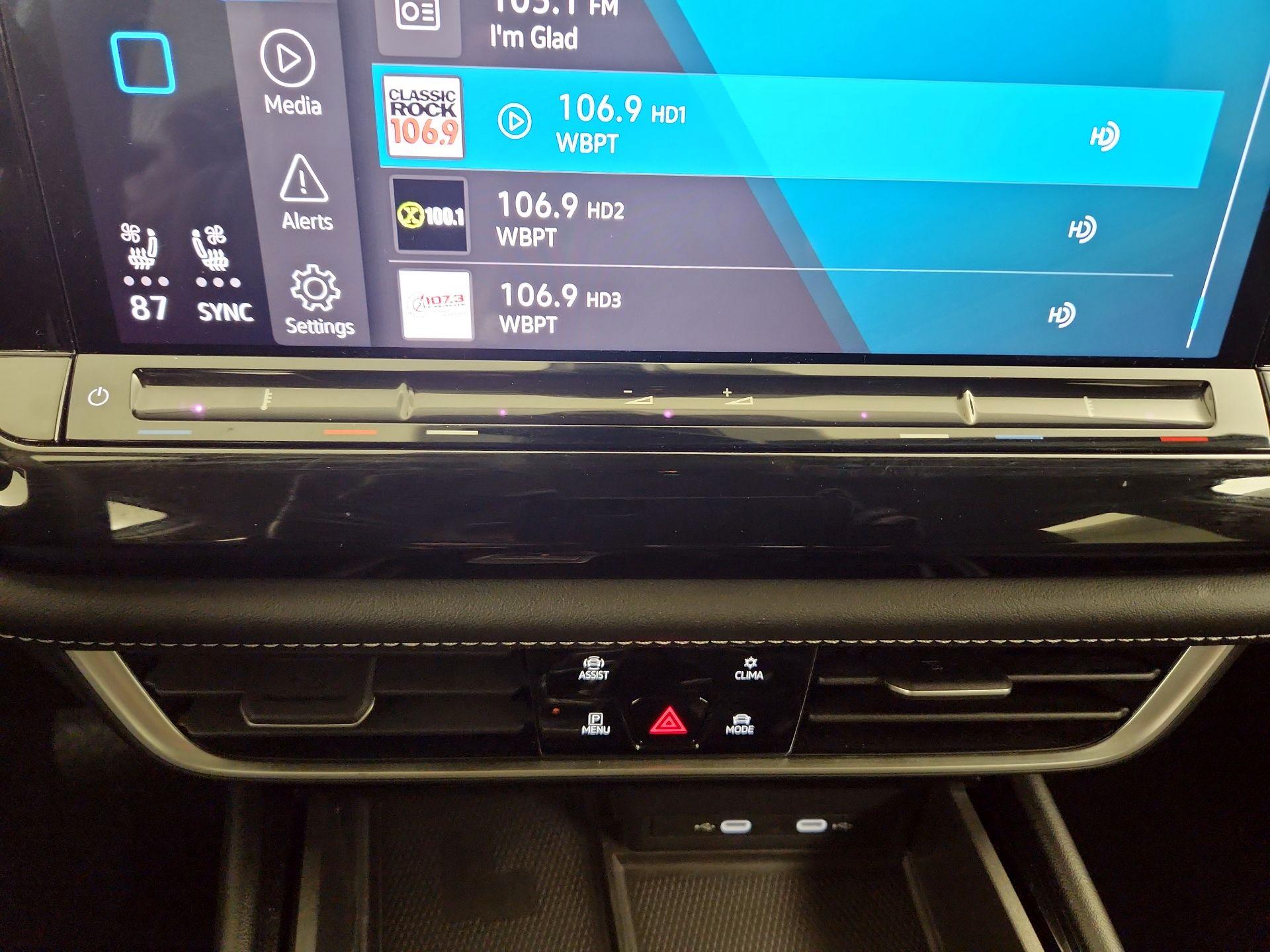 Thumbnail: 2024 Volkswagen Atlas - 14