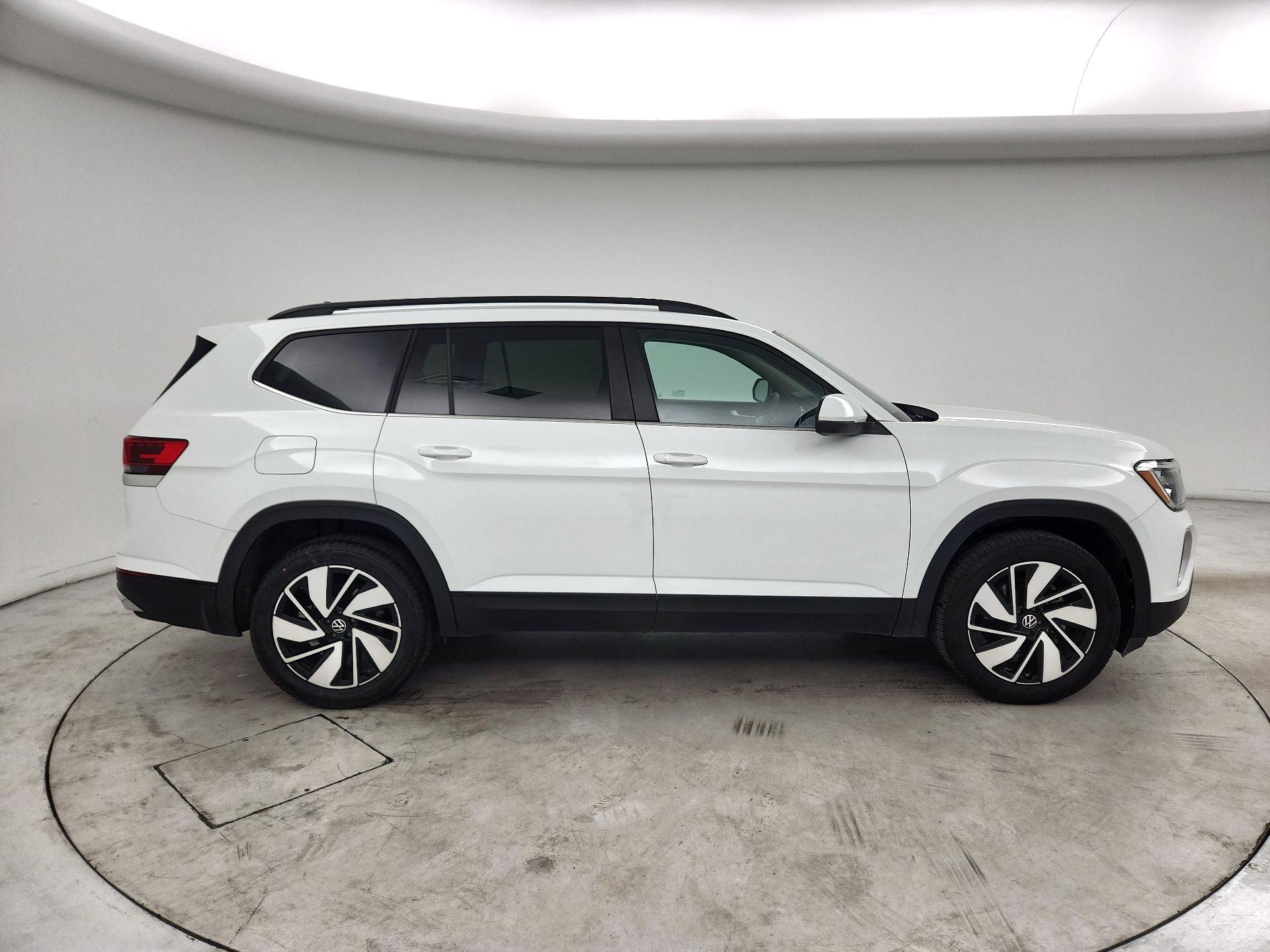 Thumbnail: 2024 Volkswagen Atlas - 4