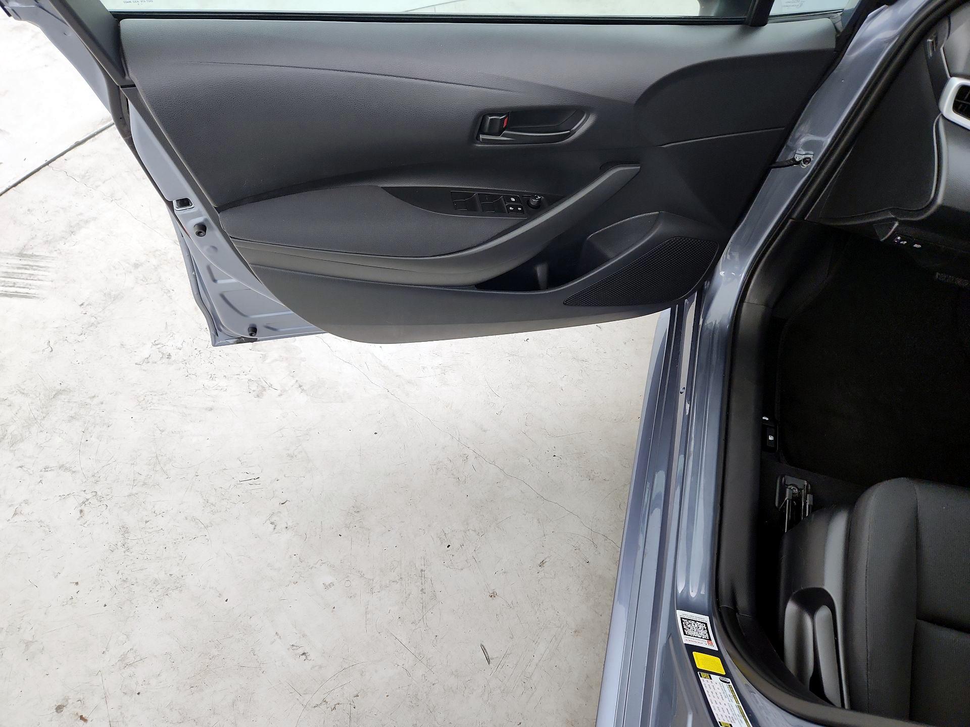 Thumbnail: 2025 Toyota Corolla - 10