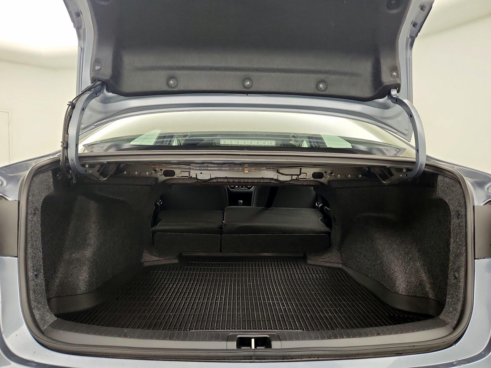 Thumbnail: 2025 Toyota Corolla - 19