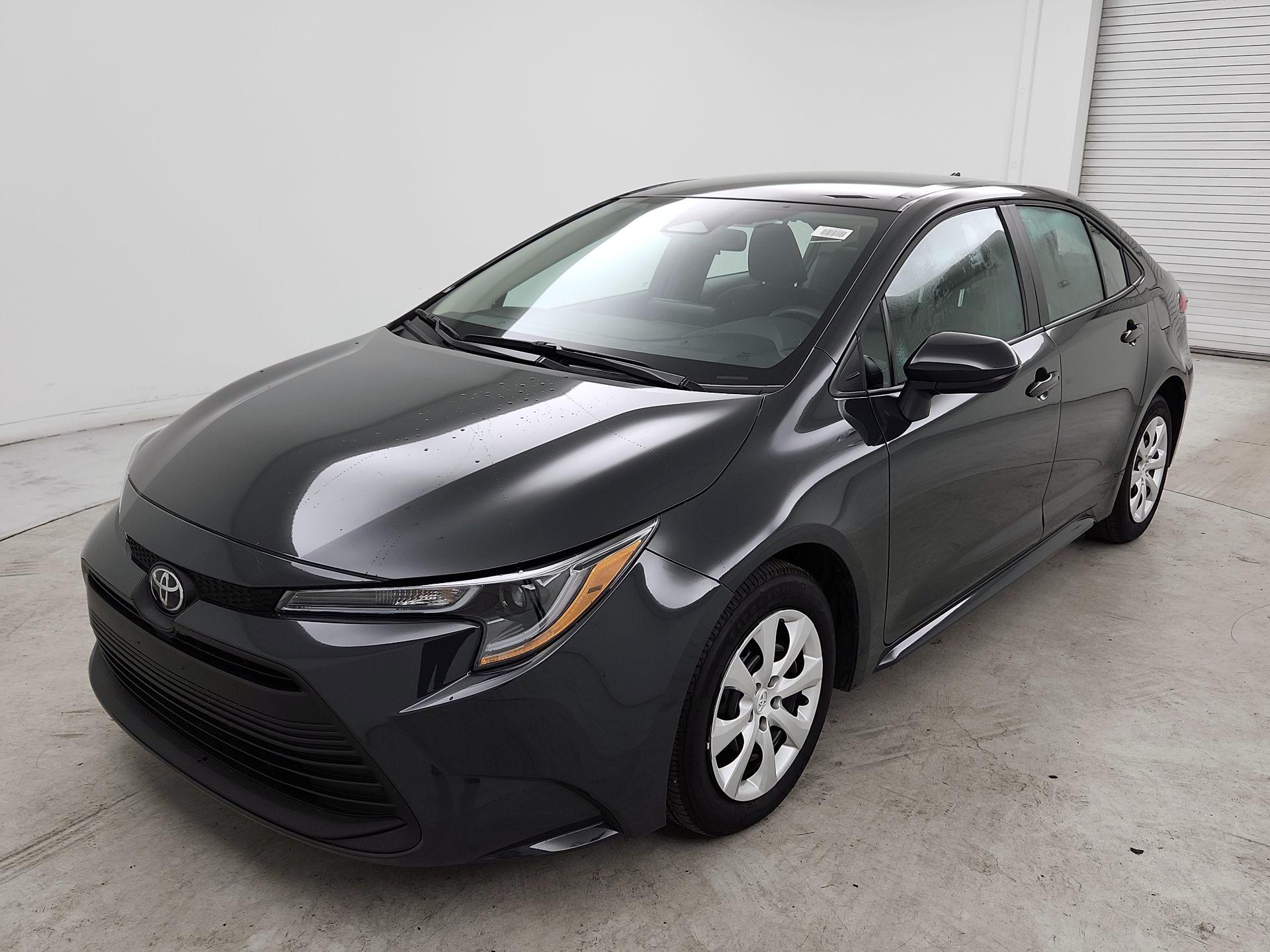 Thumbnail: 2025 Toyota Corolla - 3