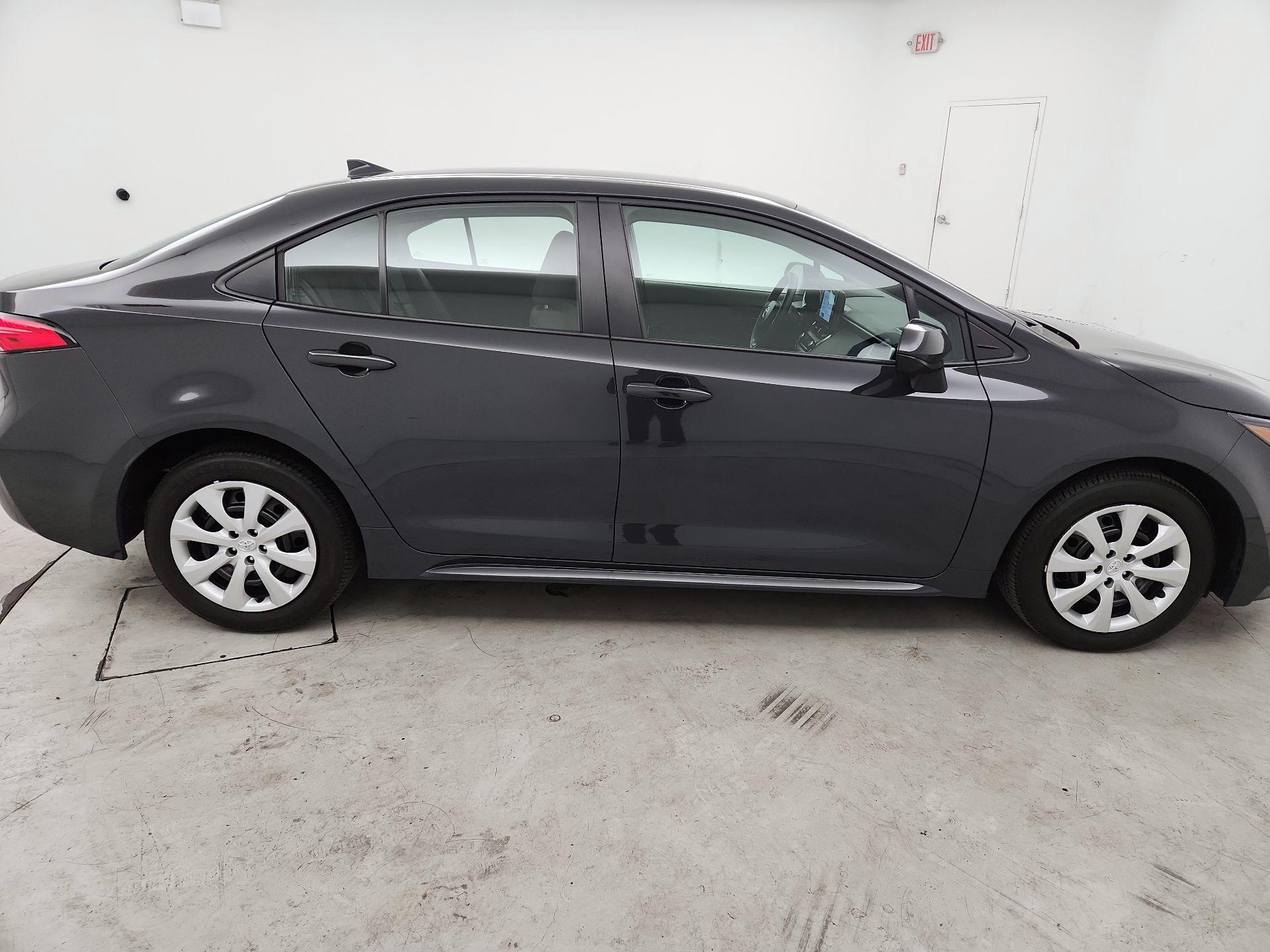 Thumbnail: 2025 Toyota Corolla - 4