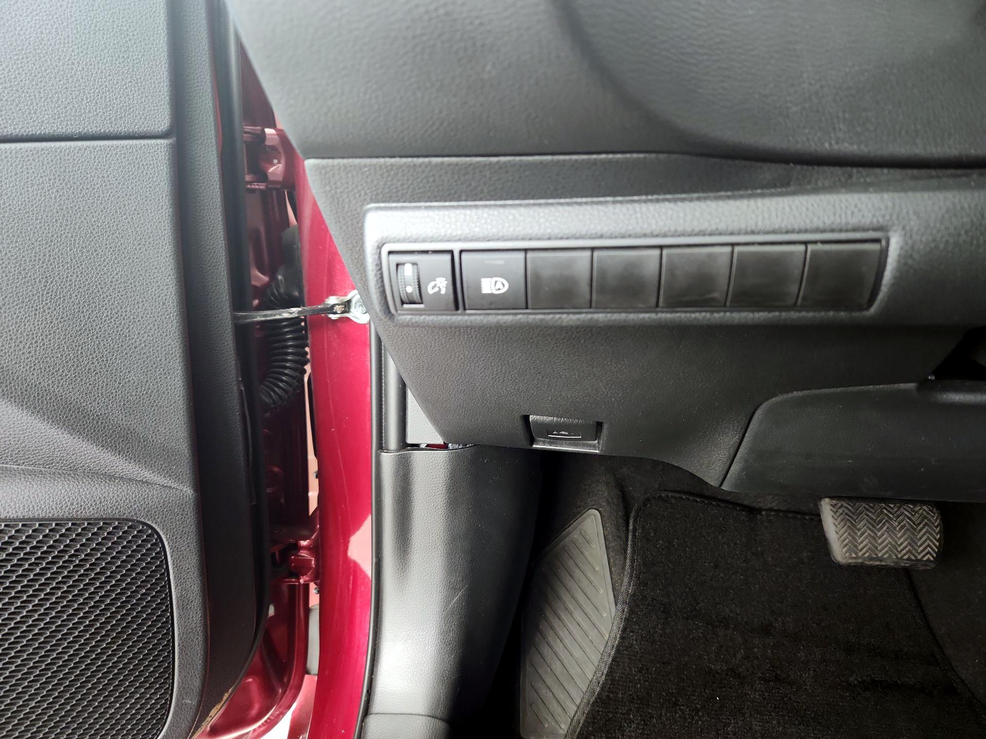 Thumbnail: 2024 Toyota Corolla - 11