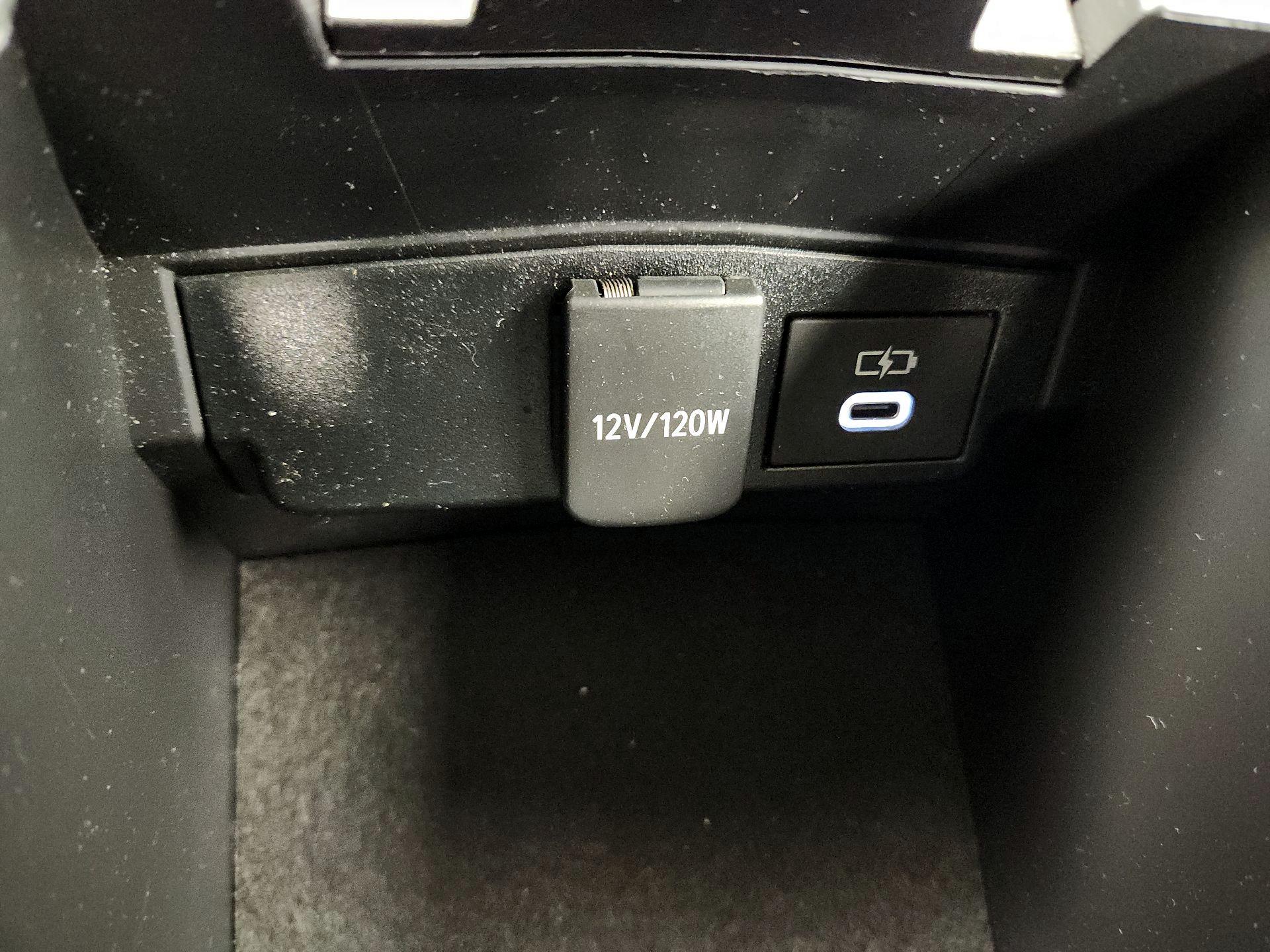 Thumbnail: 2025 Toyota Corolla - 16