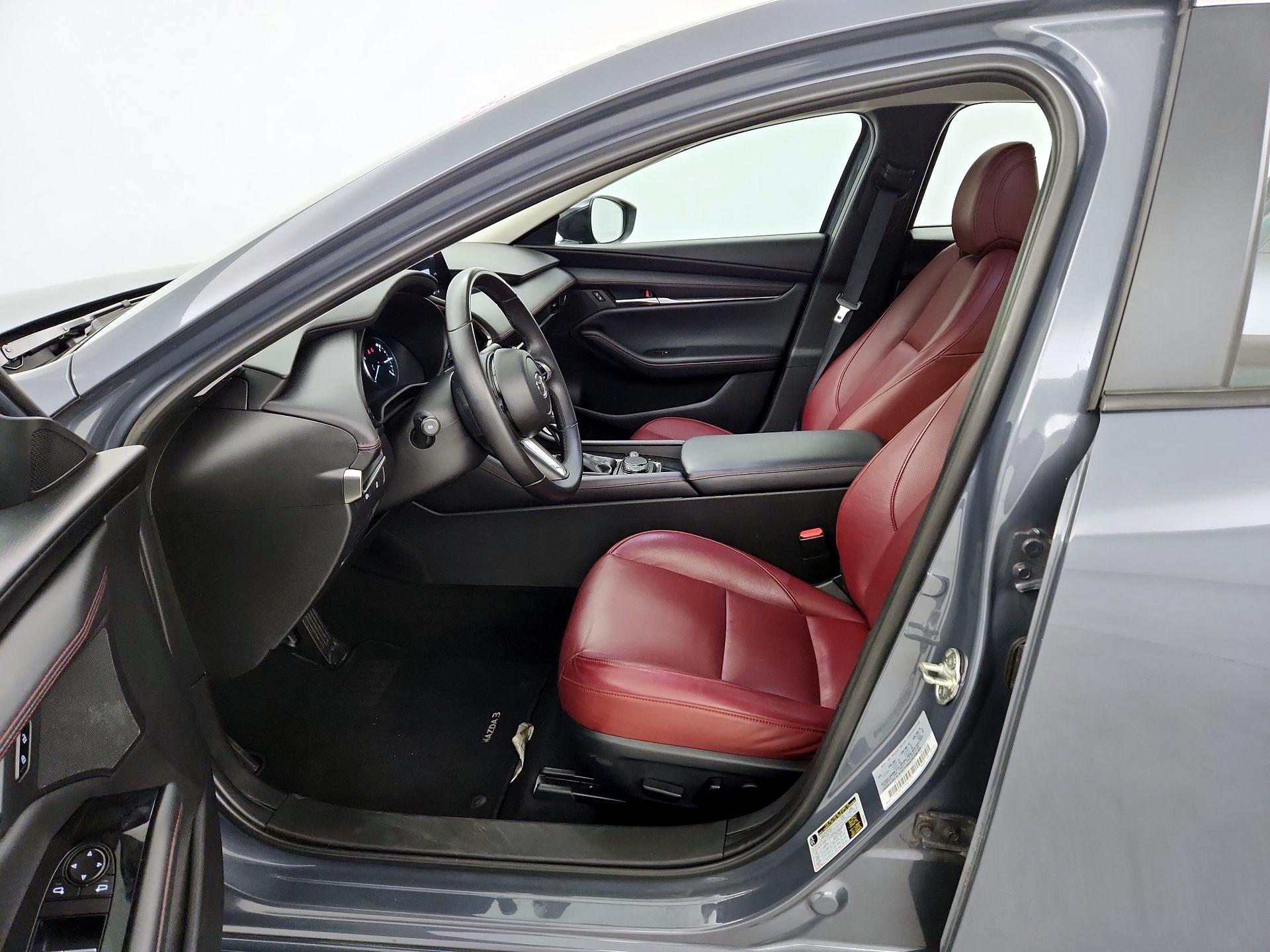 Thumbnail: 2025 Mazda Mazda3 - 9