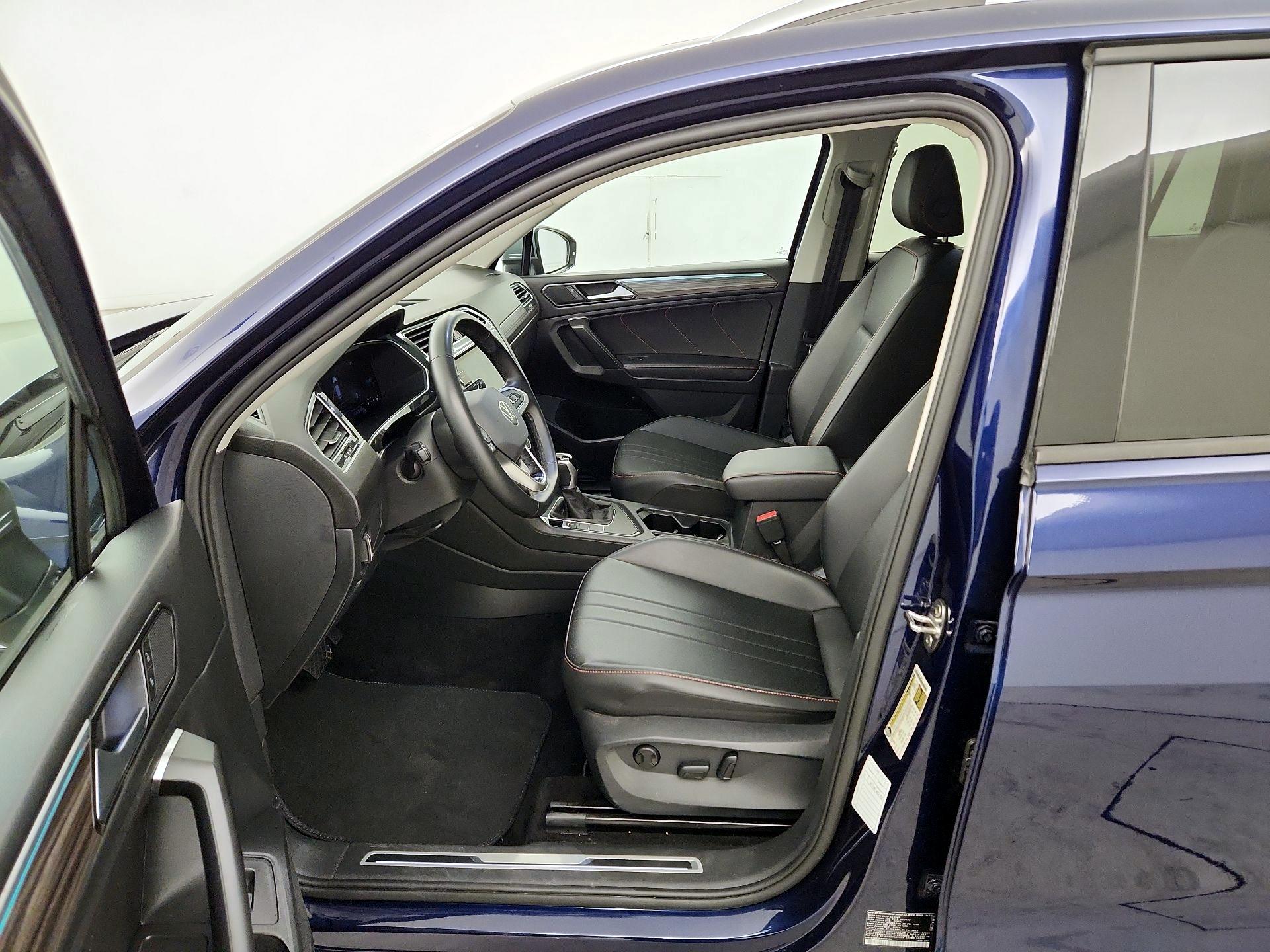 Thumbnail: 2024 Volkswagen Tiguan - 9