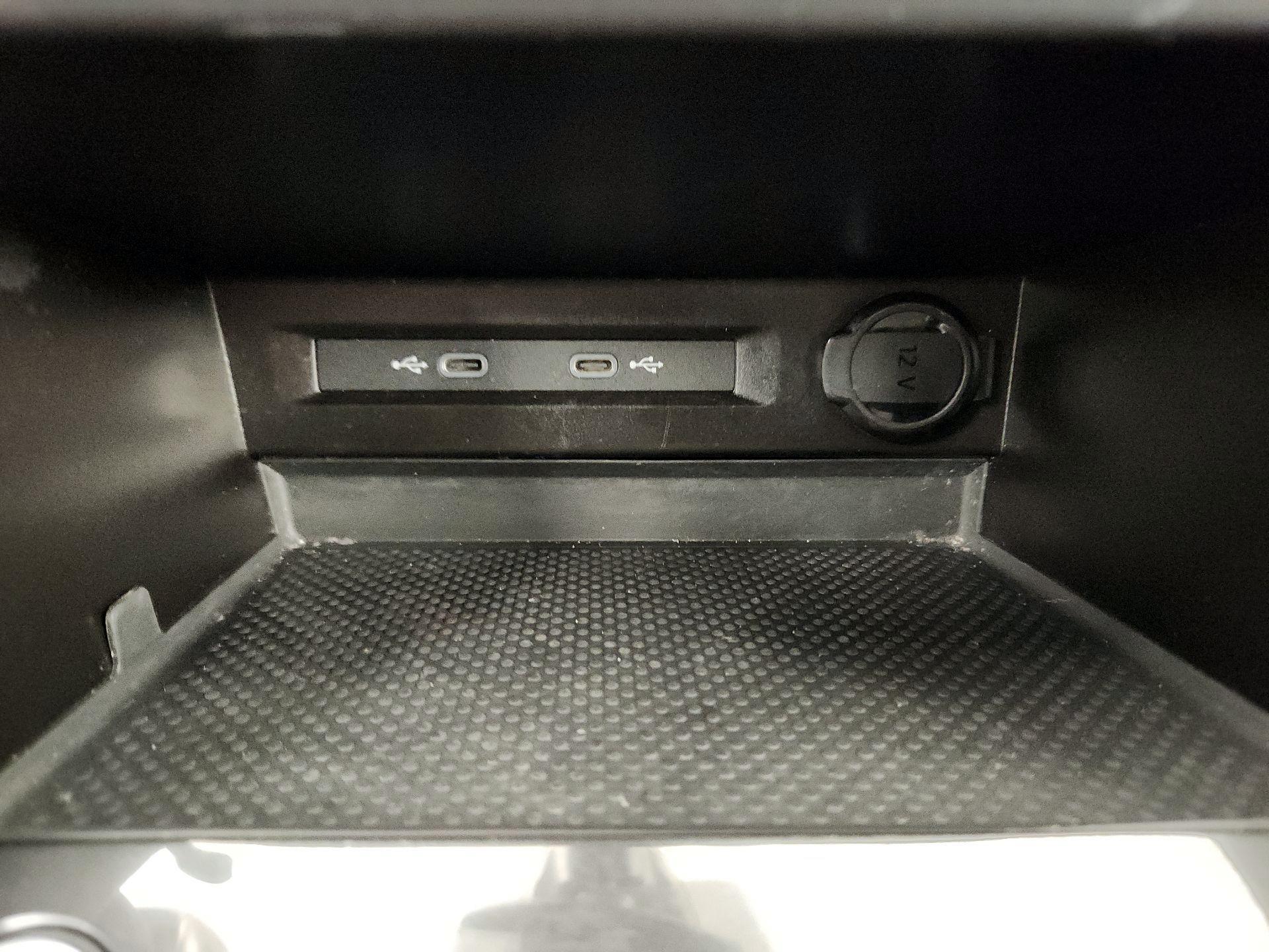 Thumbnail: 2024 Volkswagen Tiguan - 16